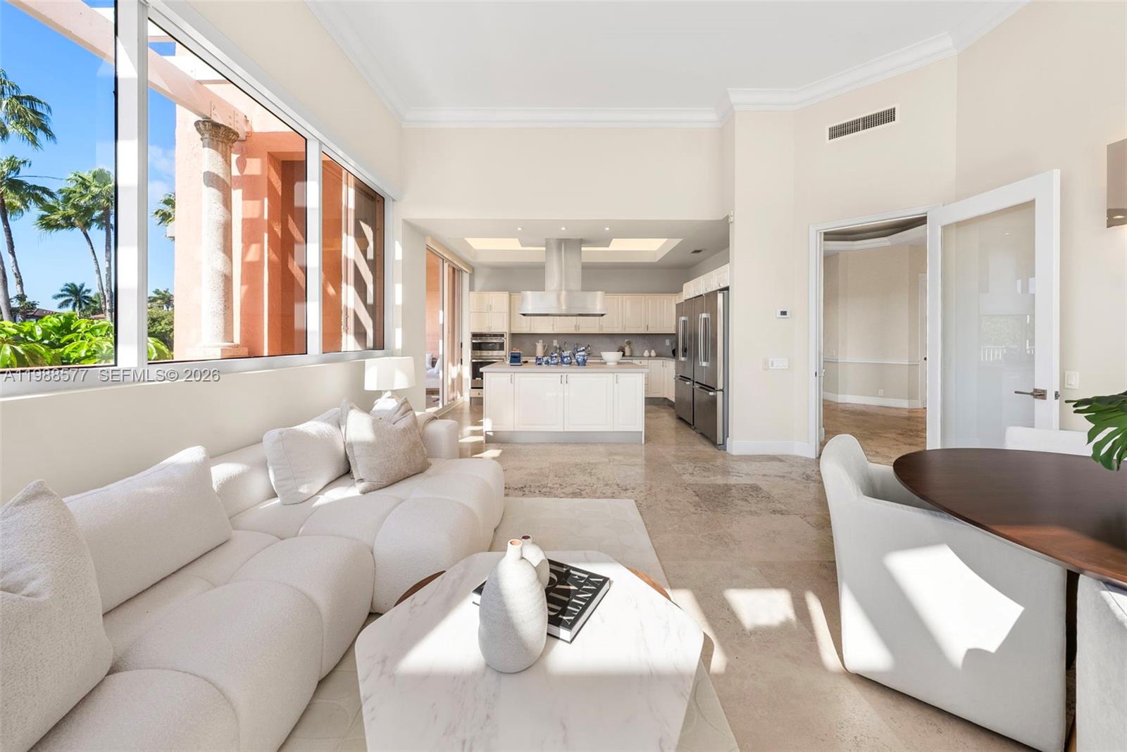10 Edgewater Dr #Lanai South, Coral Gables FL 33133