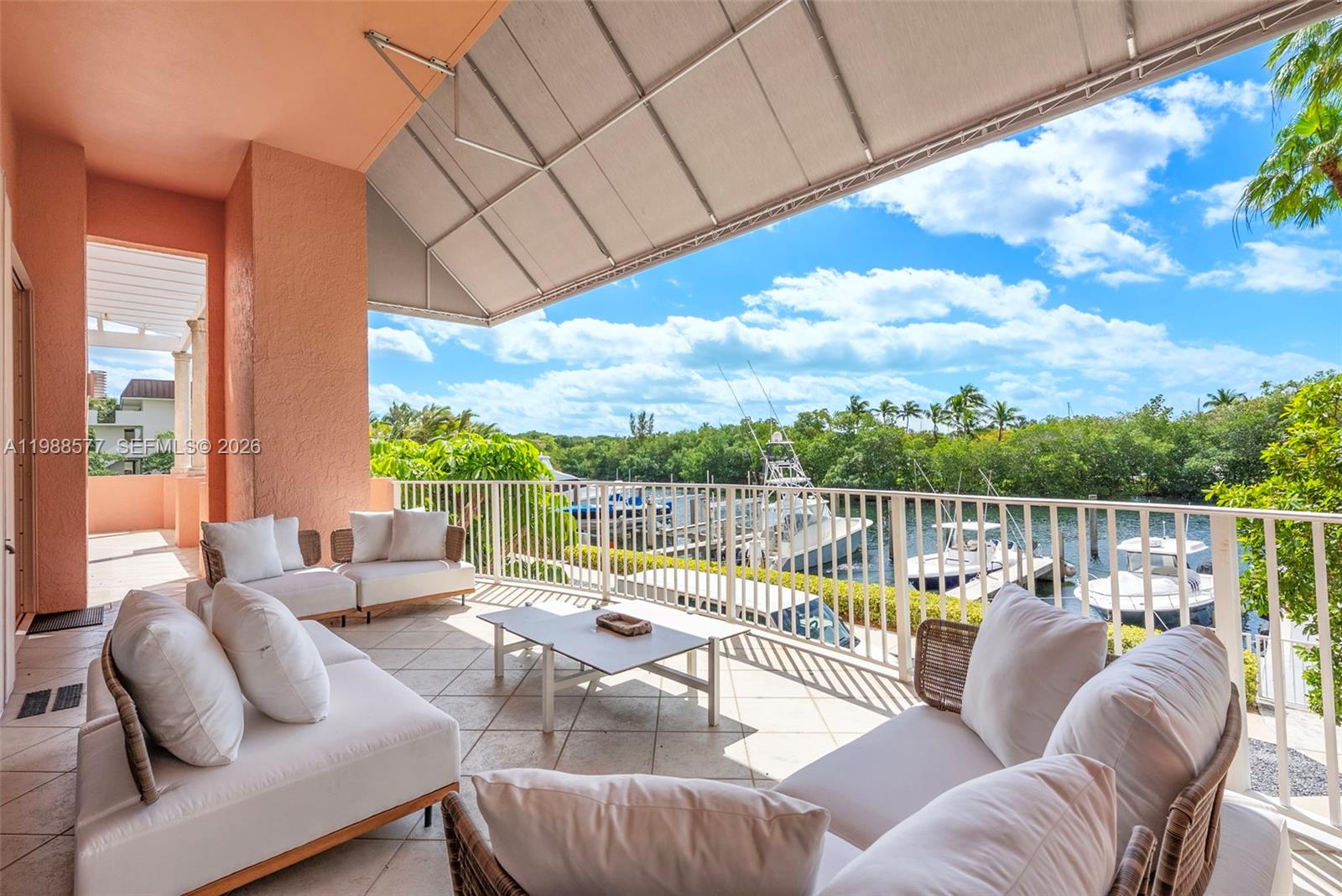 10 Edgewater Dr #Lanai South, Coral Gables FL 33133