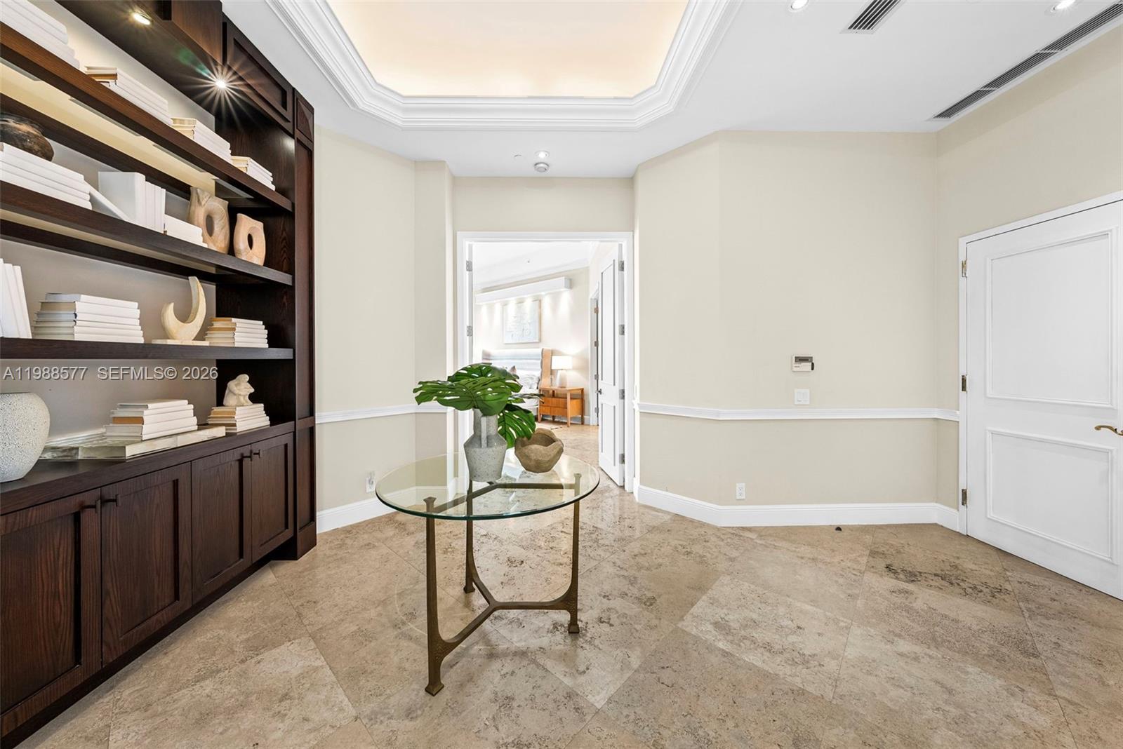 10 Edgewater Dr #Lanai South, Coral Gables FL 33133
