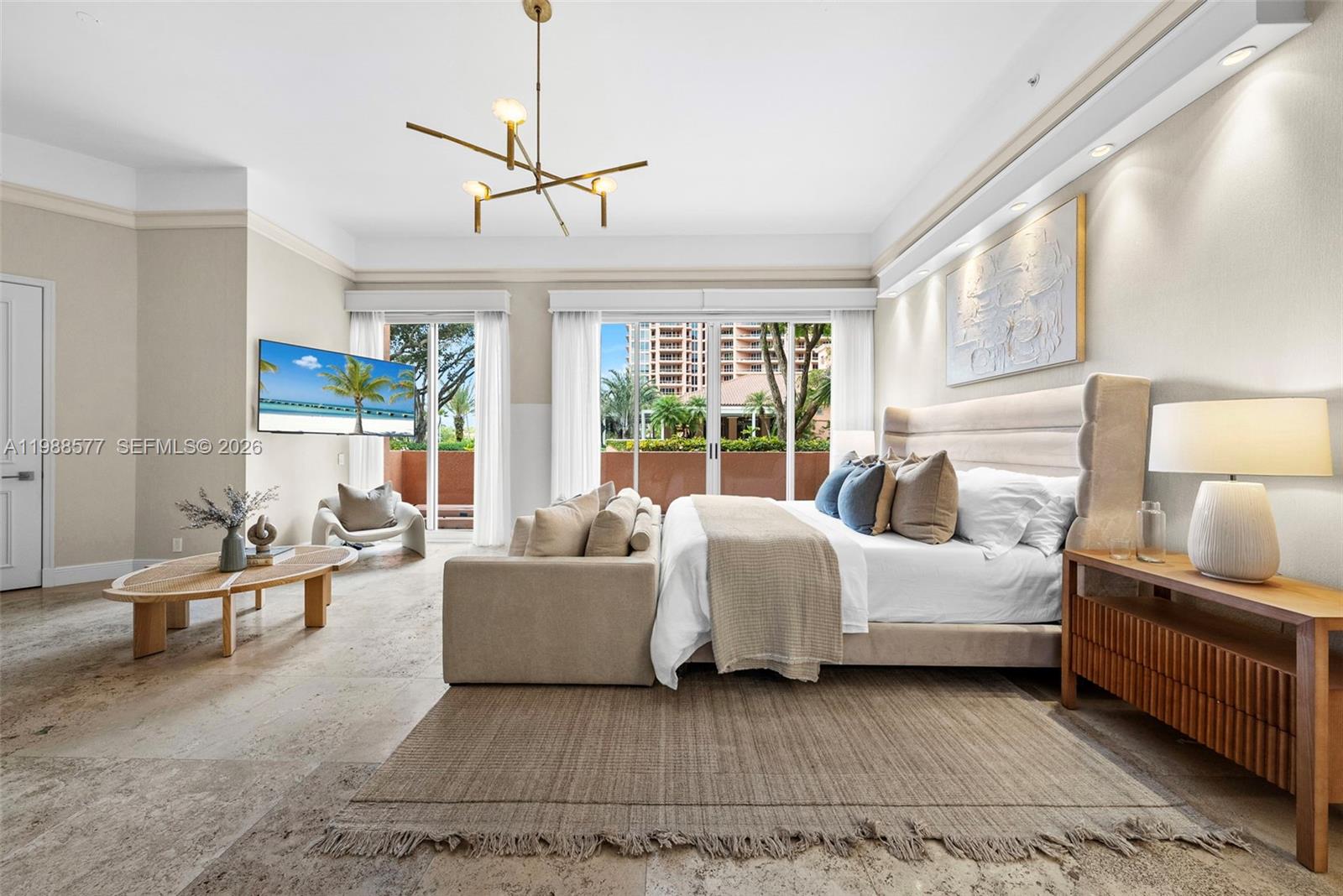10 Edgewater Dr #Lanai South, Coral Gables FL 33133