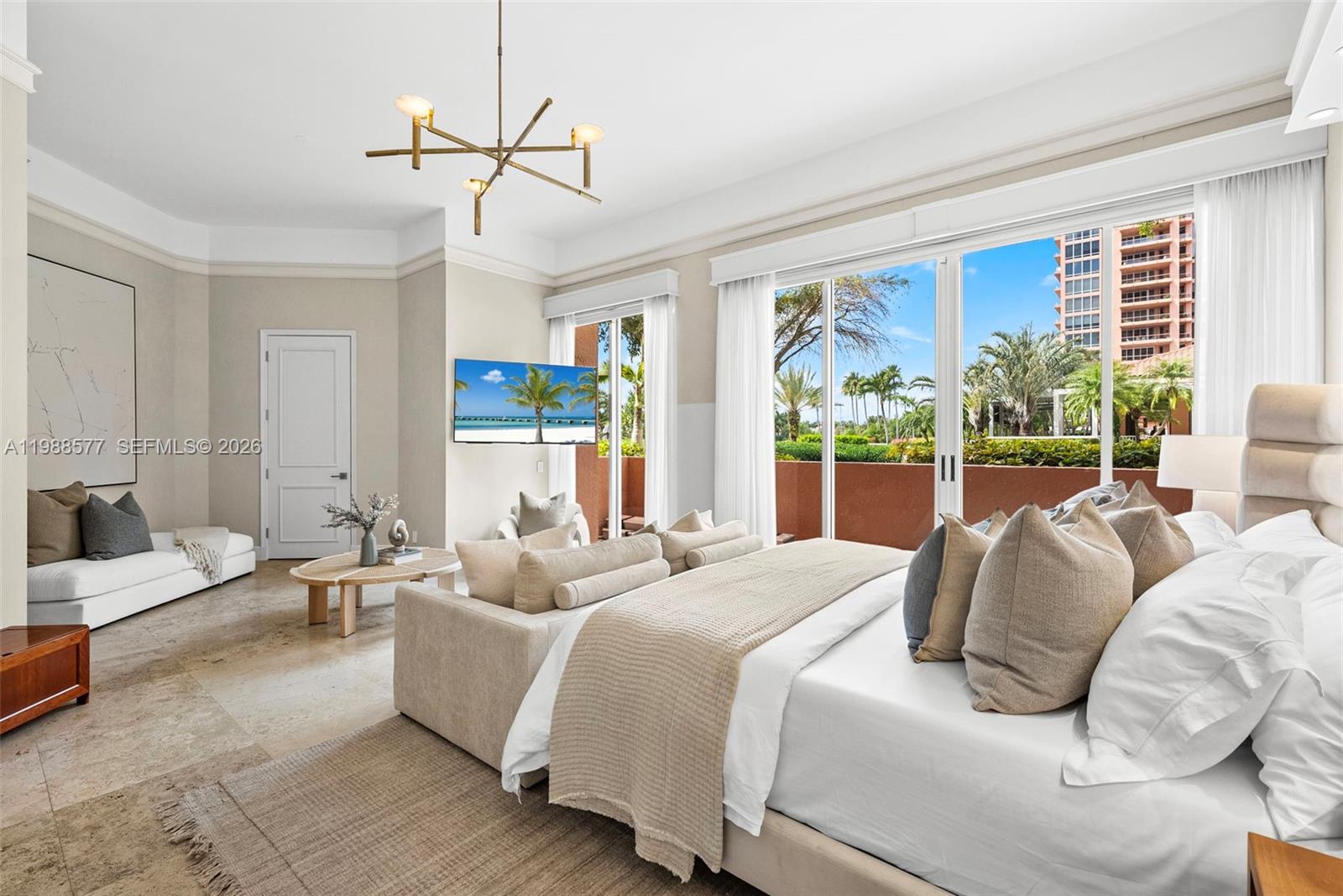 10 Edgewater Dr #Lanai South, Coral Gables FL 33133