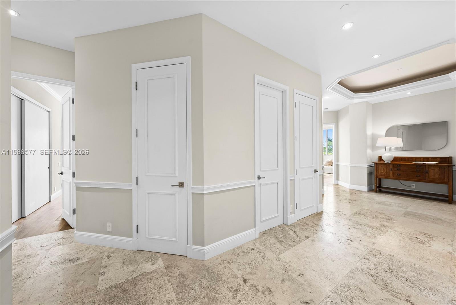 10 Edgewater Dr #Lanai South, Coral Gables FL 33133
