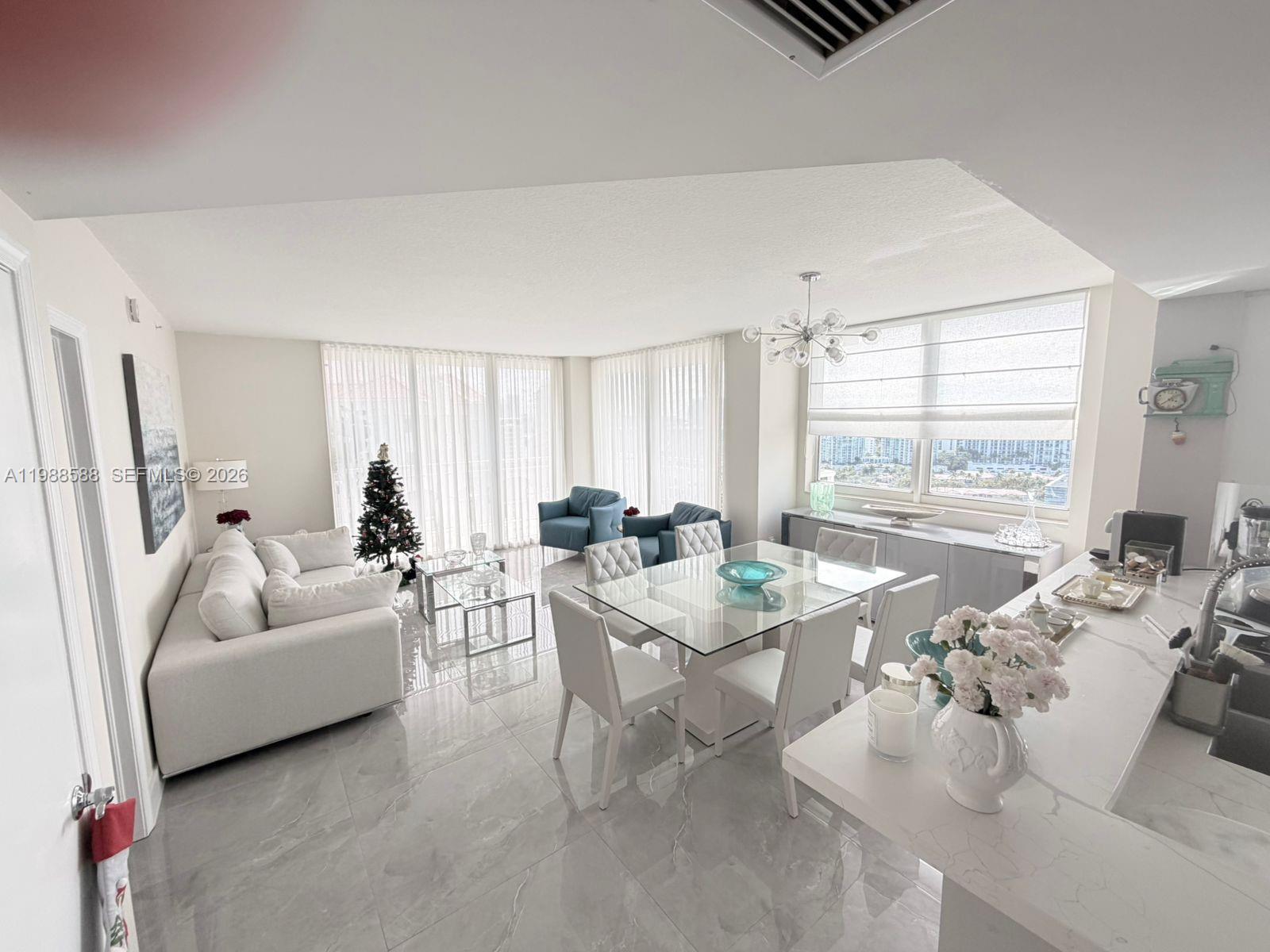 19501 W Country Club Dr #2204, Aventura FL 33180