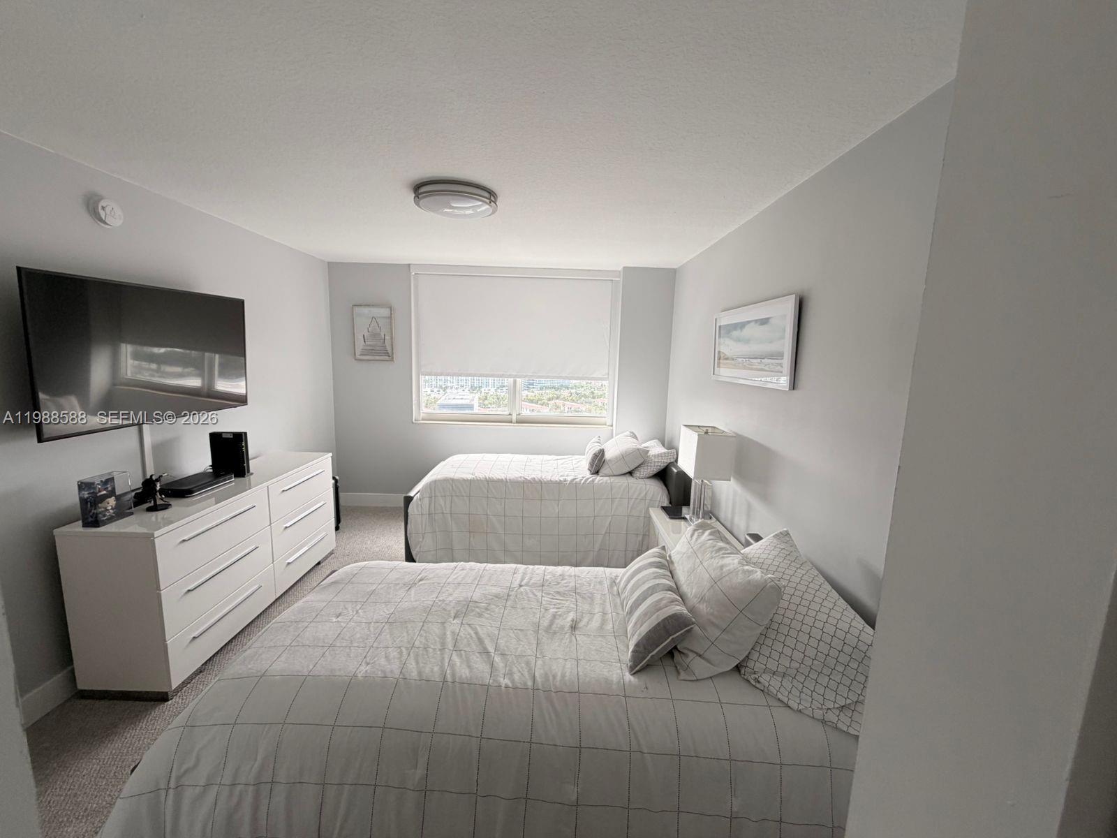 19501 W Country Club Dr #2204, Aventura FL 33180