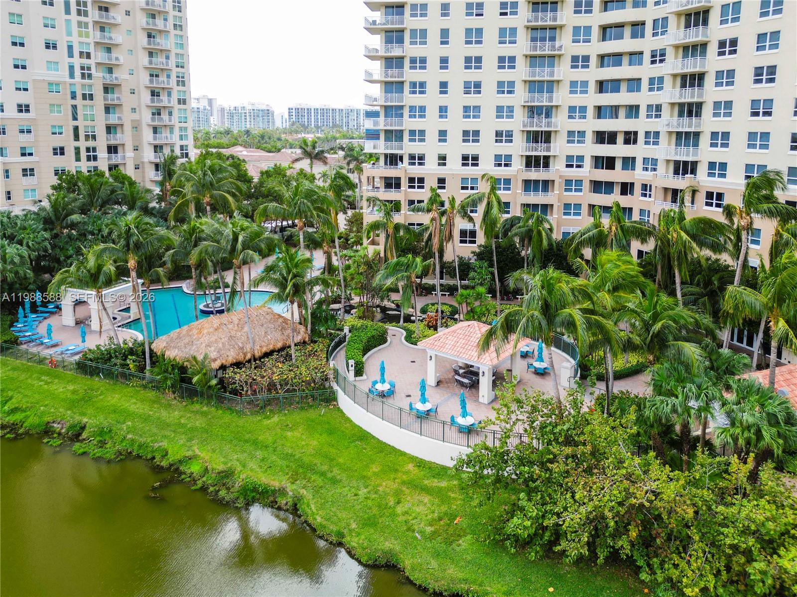19501 W Country Club Dr #2204, Aventura FL 33180