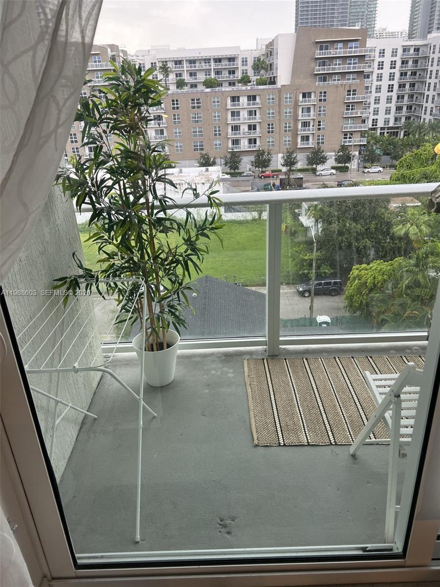 321 NE 26th St #704, Miami FL 33137