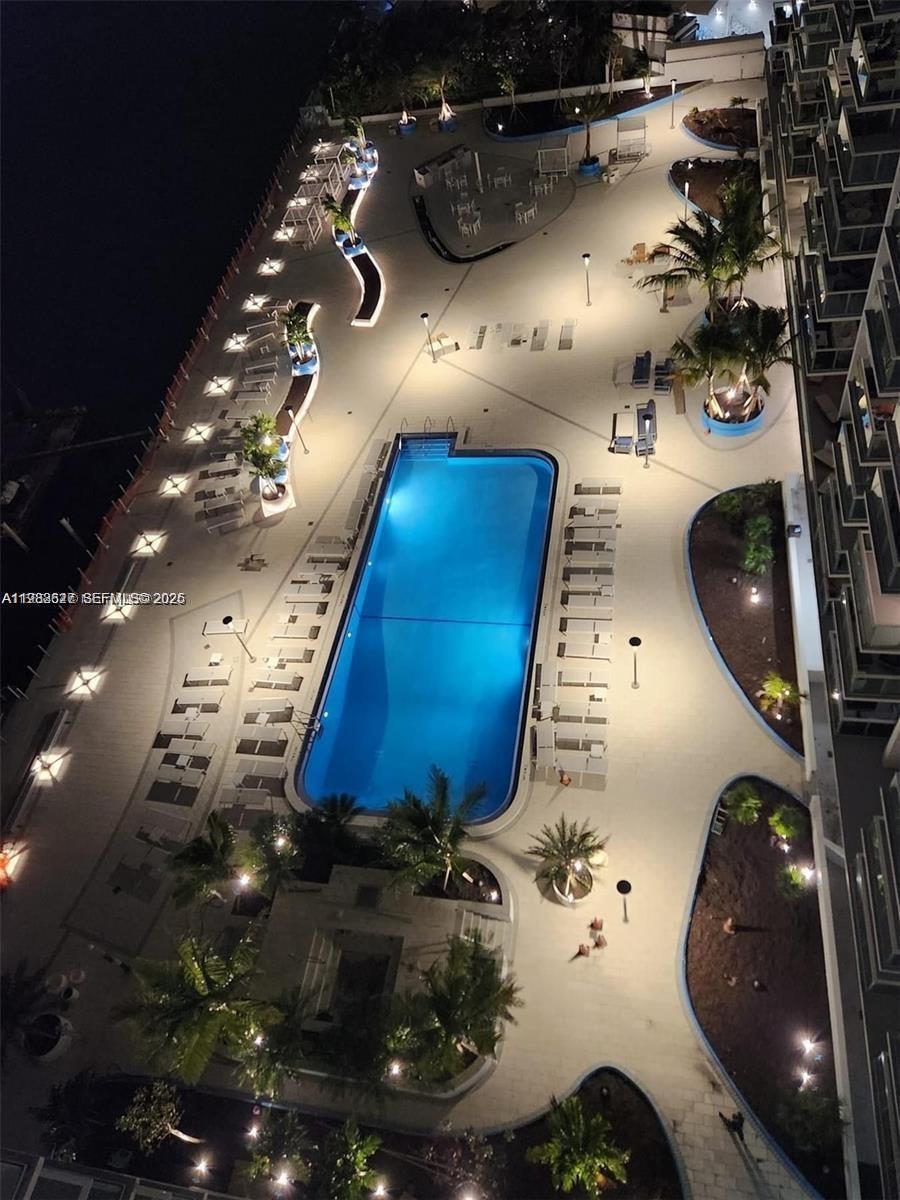 1000 West Ave #214, Miami Beach FL 33139