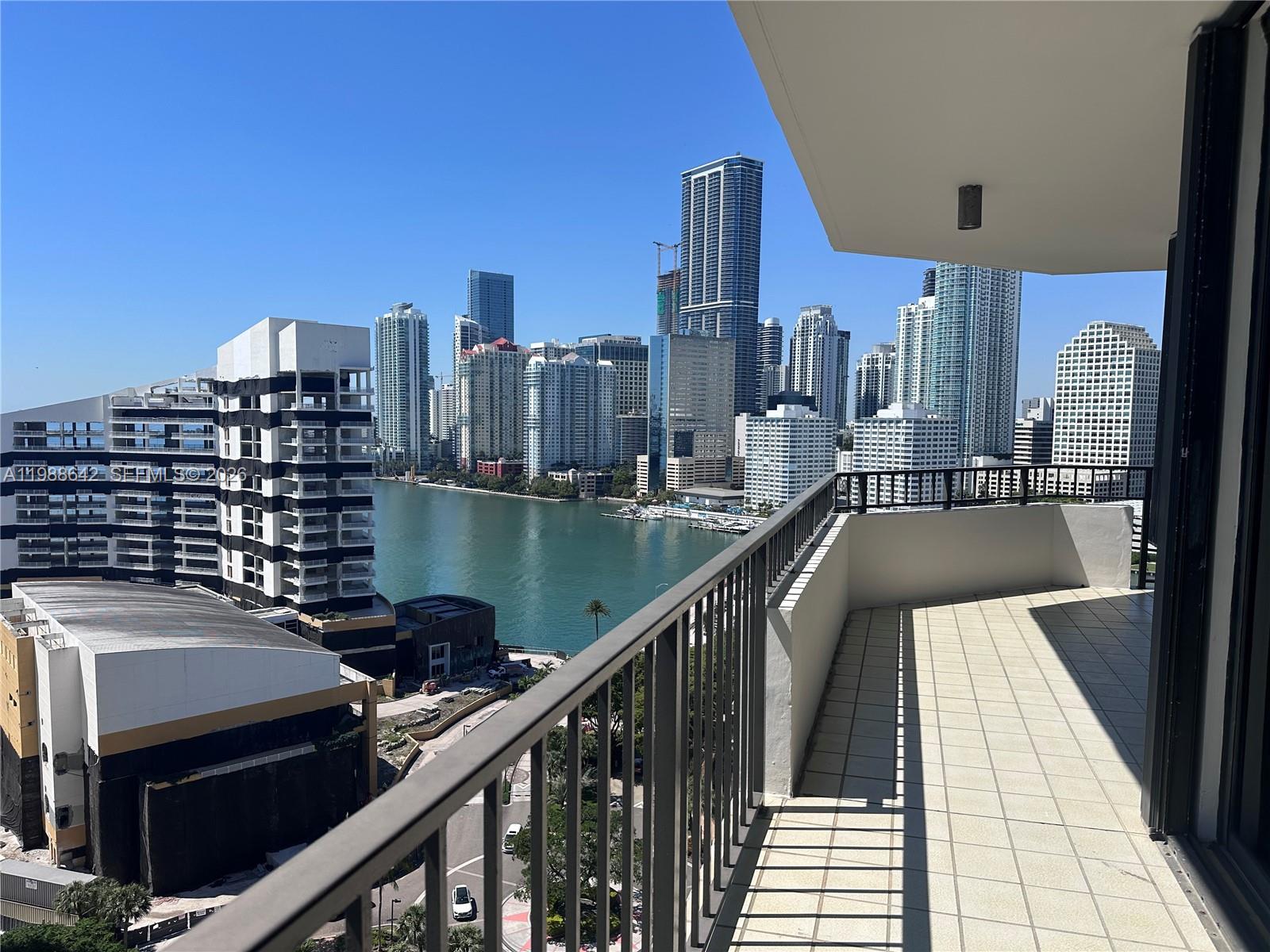 520 Brickell Key Dr #A2015, Miami FL 33131