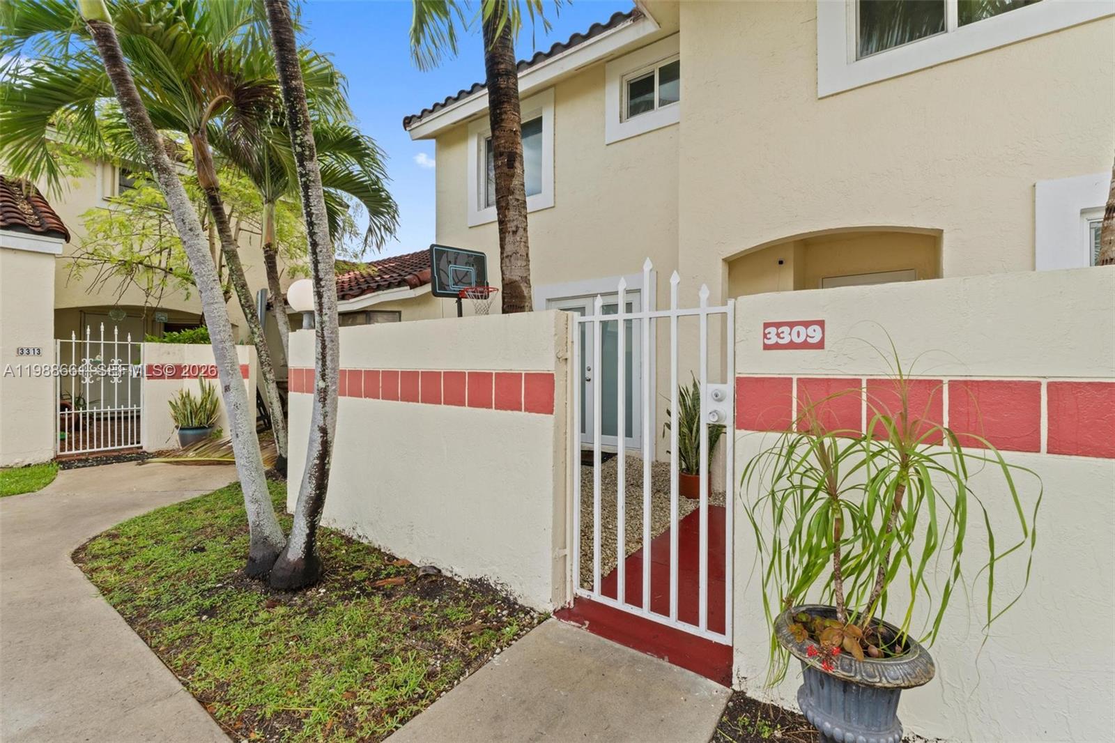 3309 San Remo Cir, Homestead FL 33035