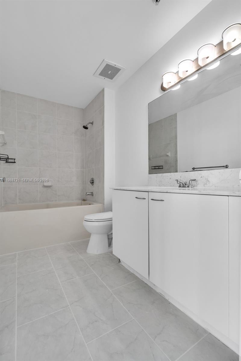 133 NE 2nd Ave #3610, Miami FL 33132
