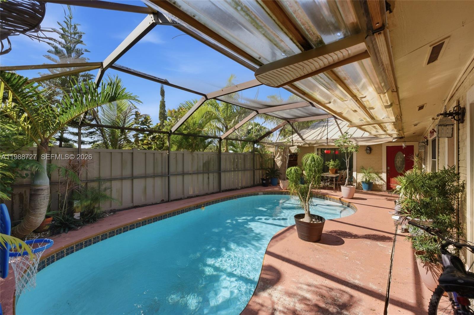 5644 Eagle Lake Dr, Palm Beach Gardens FL 33418
