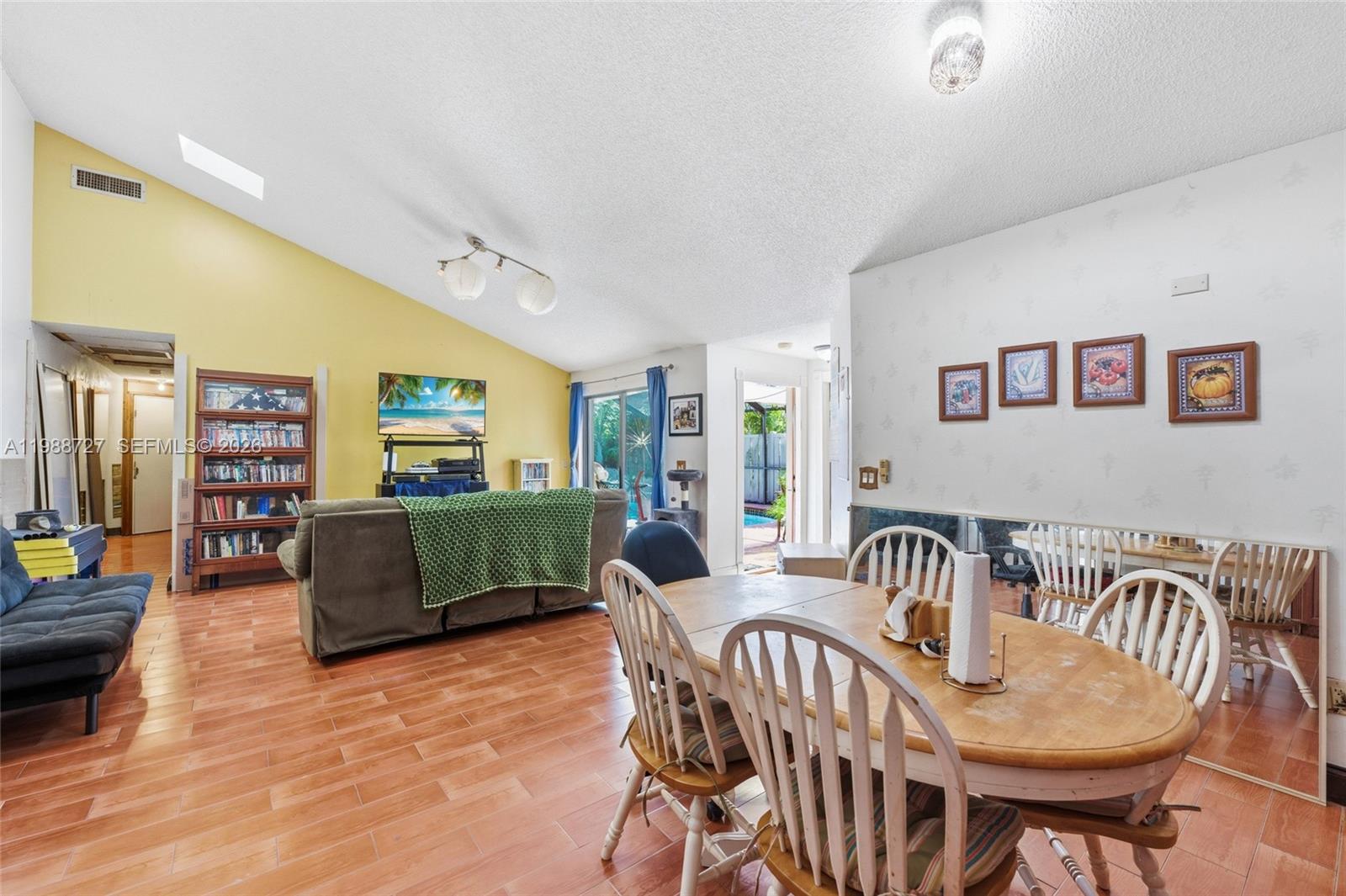 5644 Eagle Lake Dr, Palm Beach Gardens FL 33418