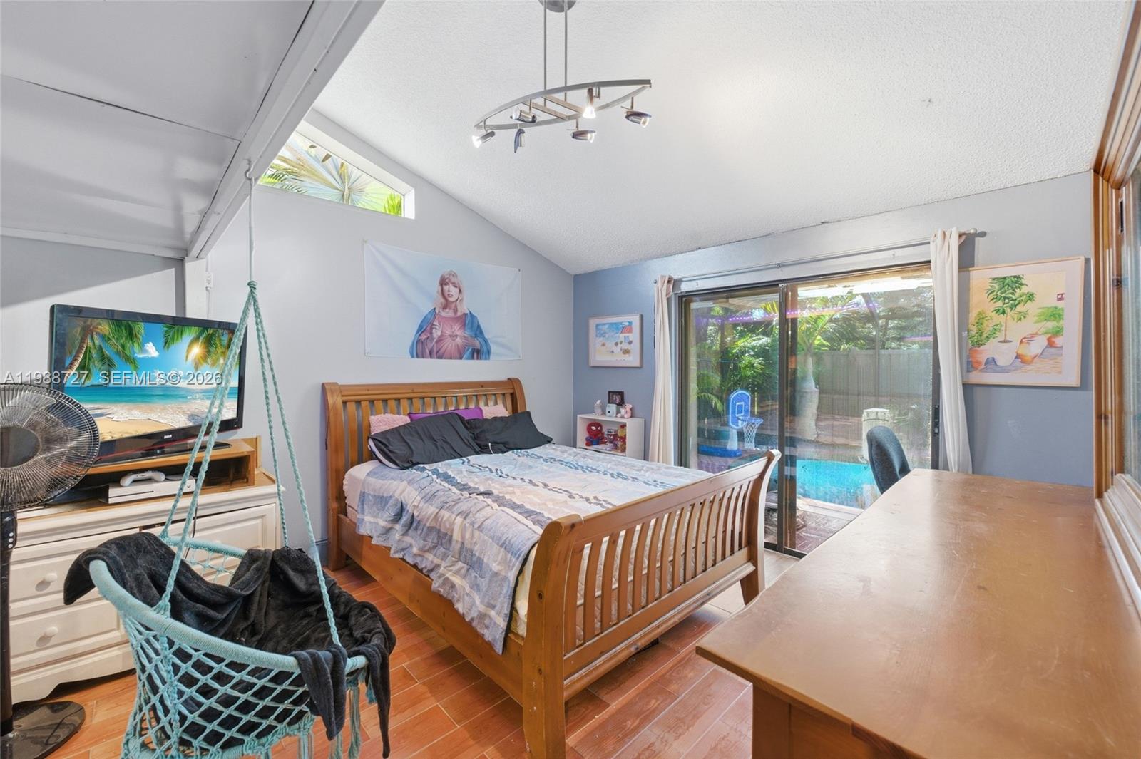 5644 Eagle Lake Dr, Palm Beach Gardens FL 33418