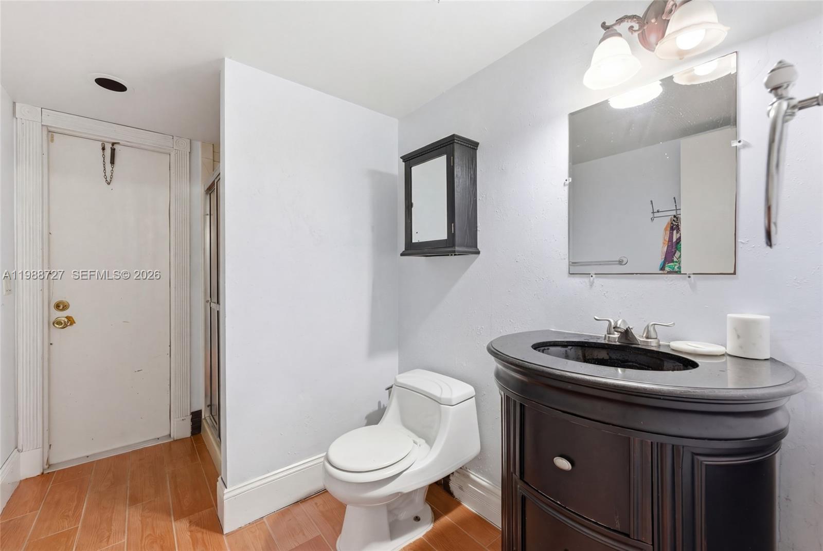 5644 Eagle Lake Dr, Palm Beach Gardens FL 33418