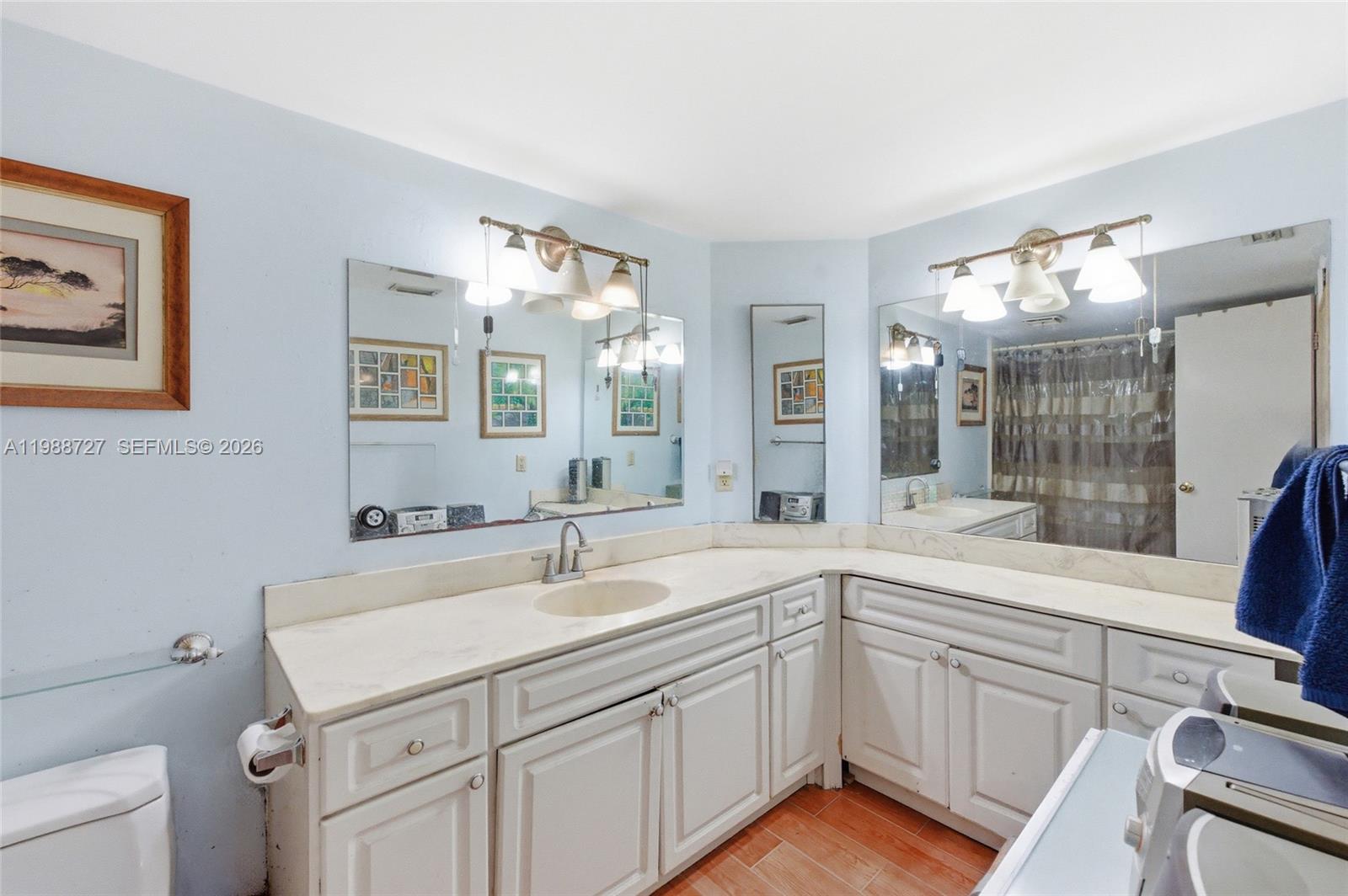 5644 Eagle Lake Dr, Palm Beach Gardens FL 33418