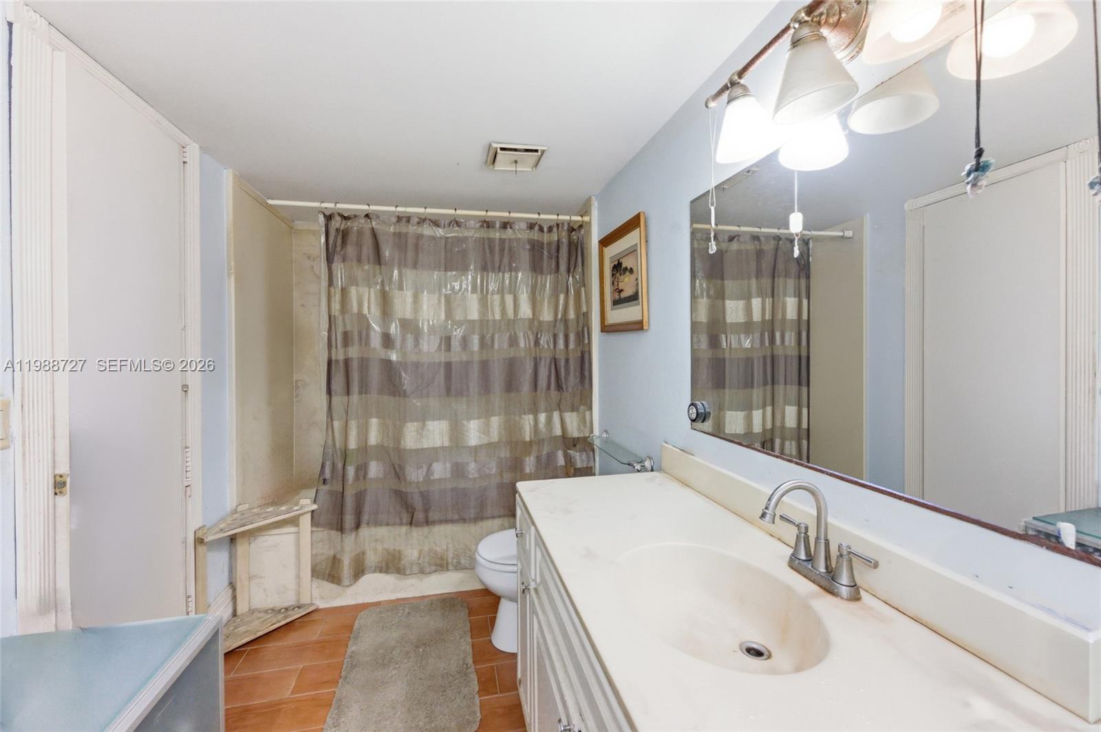 5644 Eagle Lake Dr, Palm Beach Gardens FL 33418