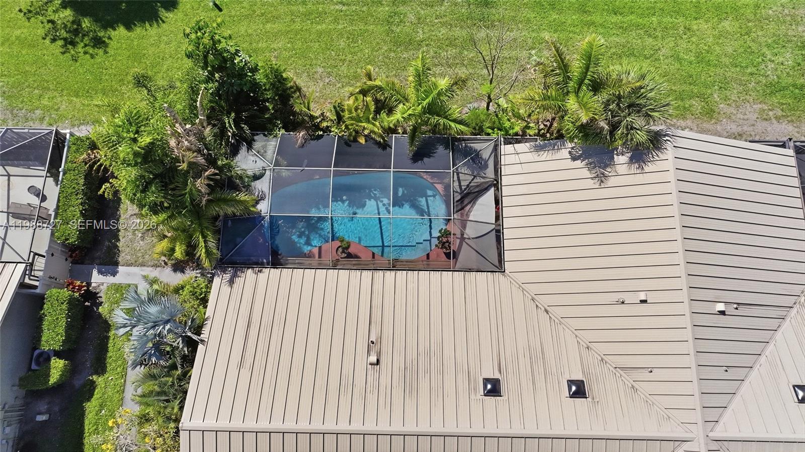 5644 Eagle Lake Dr, Palm Beach Gardens FL 33418