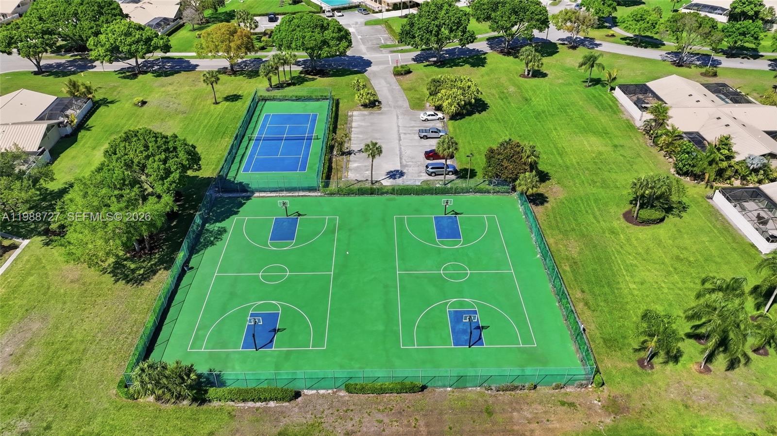 5644 Eagle Lake Dr, Palm Beach Gardens FL 33418