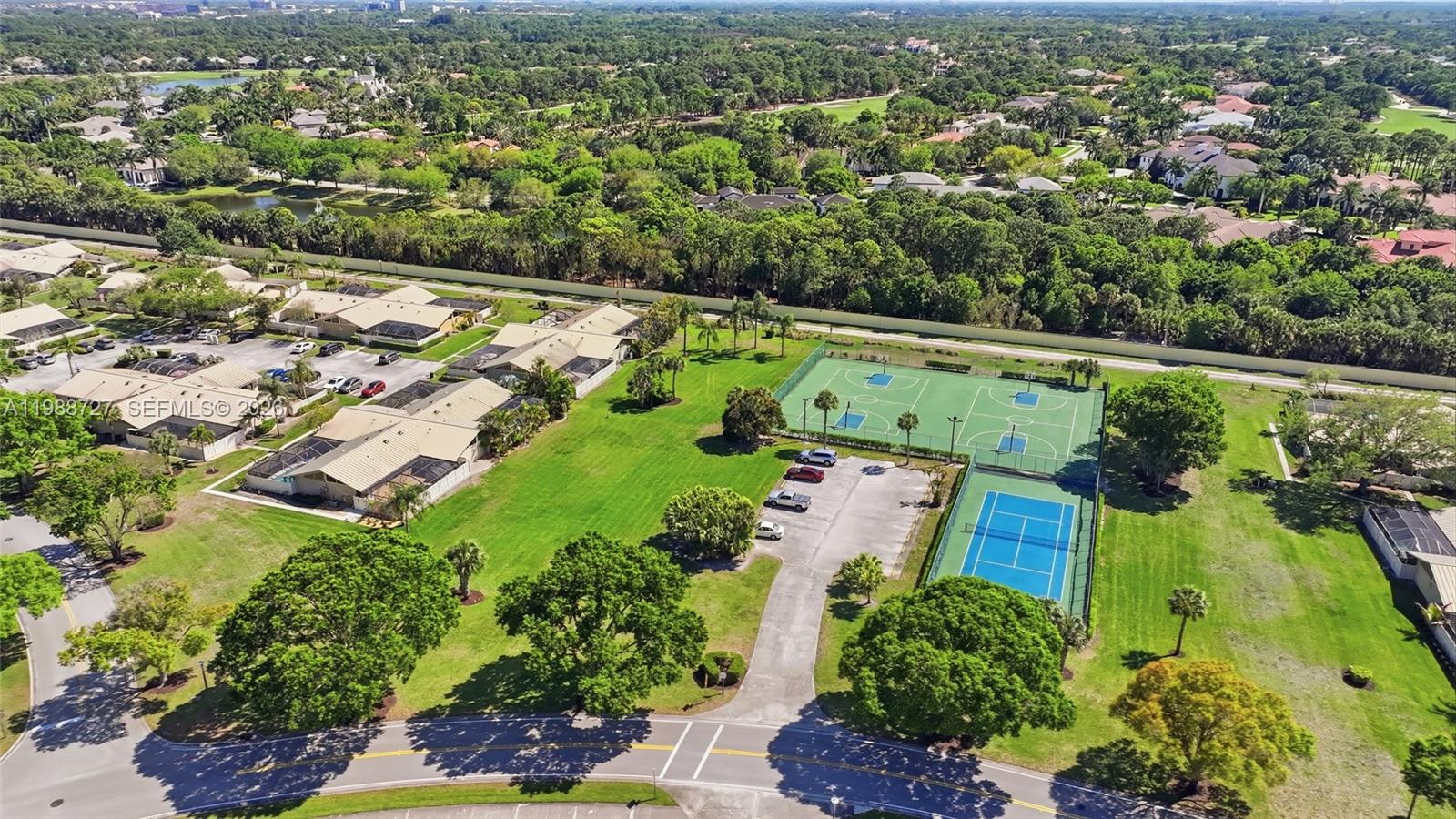 5644 Eagle Lake Dr, Palm Beach Gardens FL 33418
