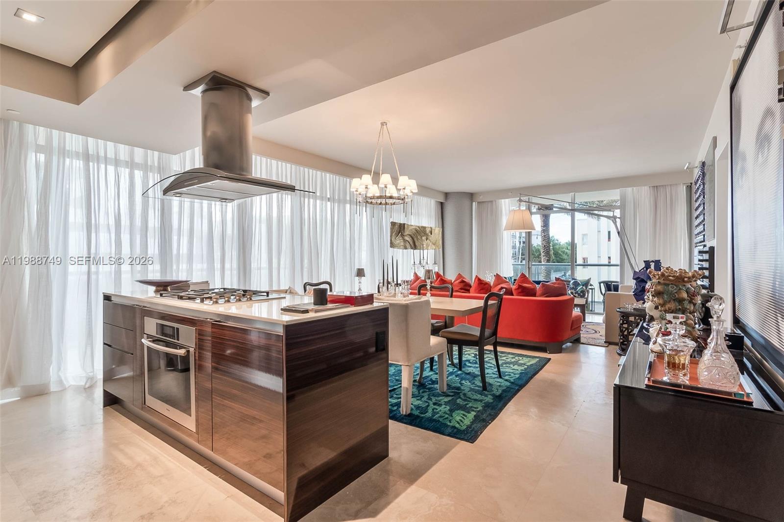 3737 Collins Ave #S-203, Miami Beach FL 33140