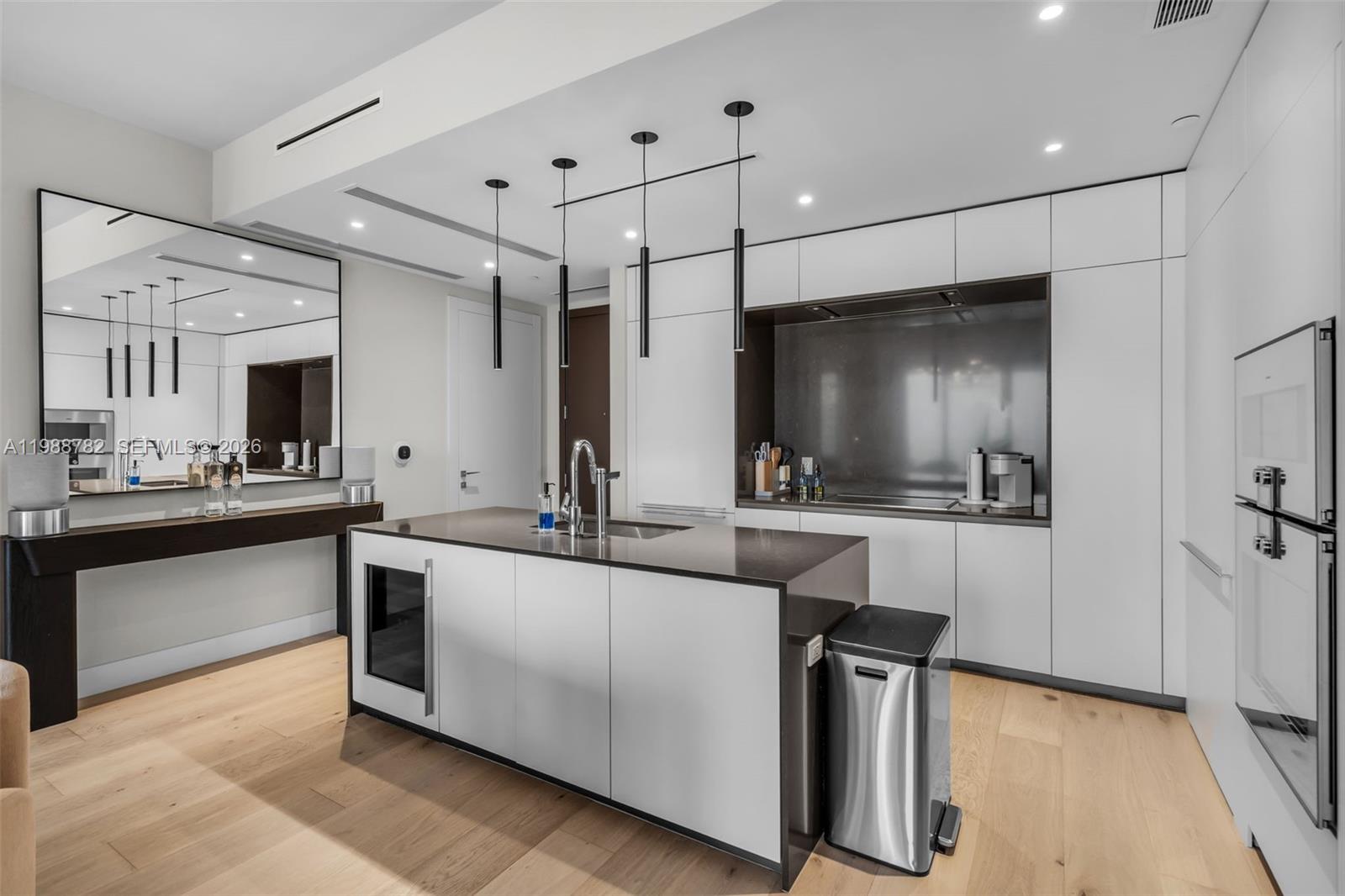 300 Biscayne Boulevard Way #2605W, Miami FL 33131