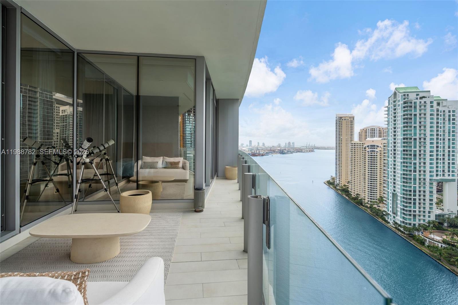 300 Biscayne Boulevard Way #2605W, Miami FL 33131