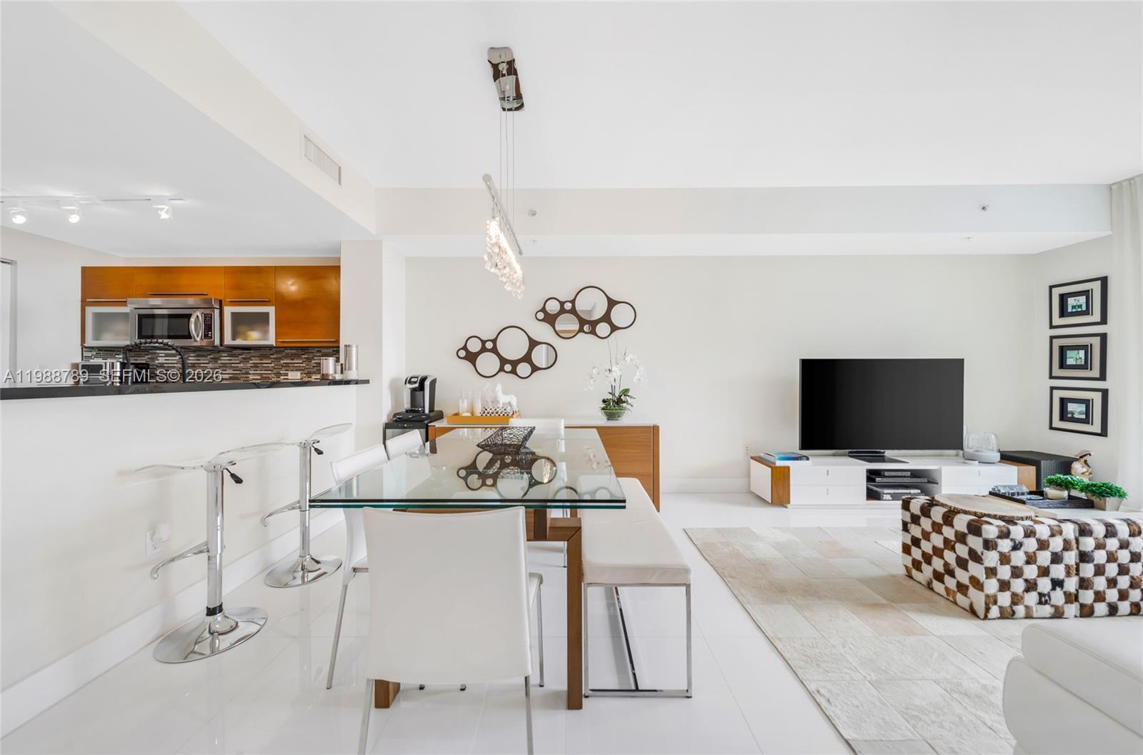 253 NE 2nd St #1109, Miami FL 33132