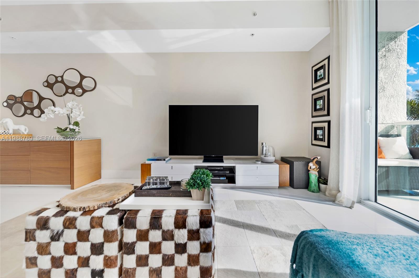 253 NE 2nd St #1109, Miami FL 33132