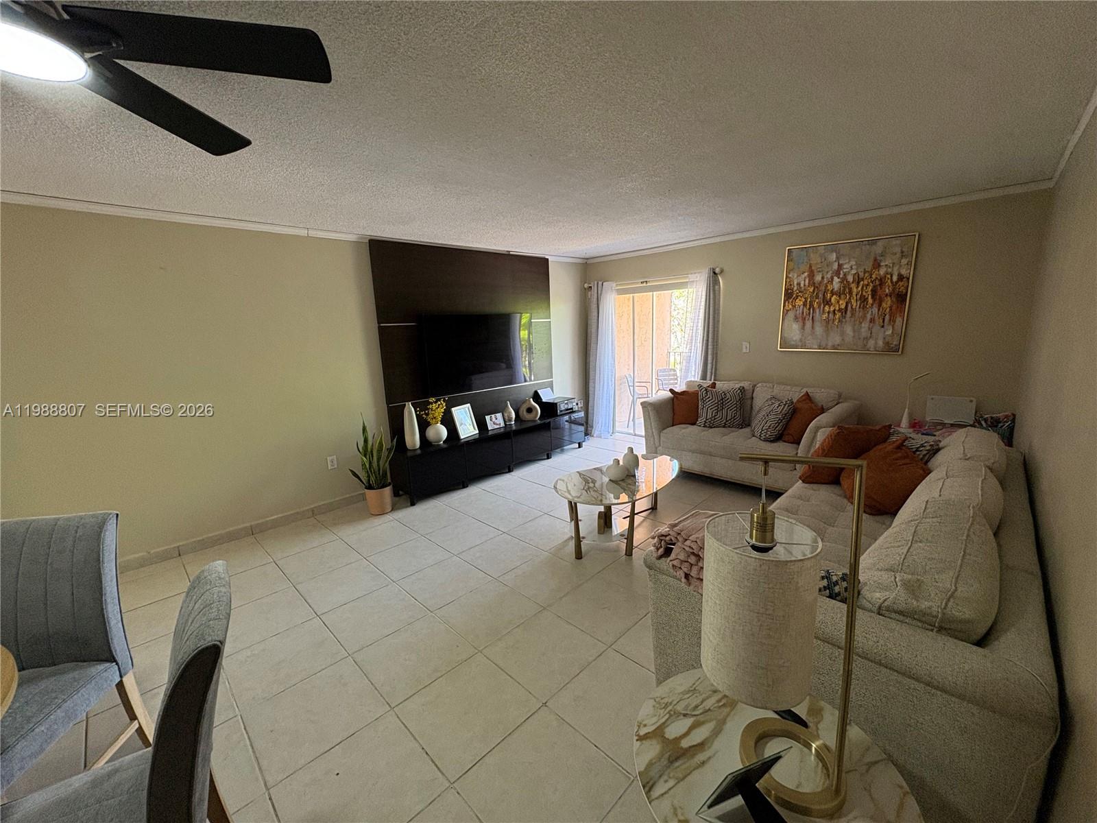 1950 W 56th St #2309D, Hialeah FL 33012