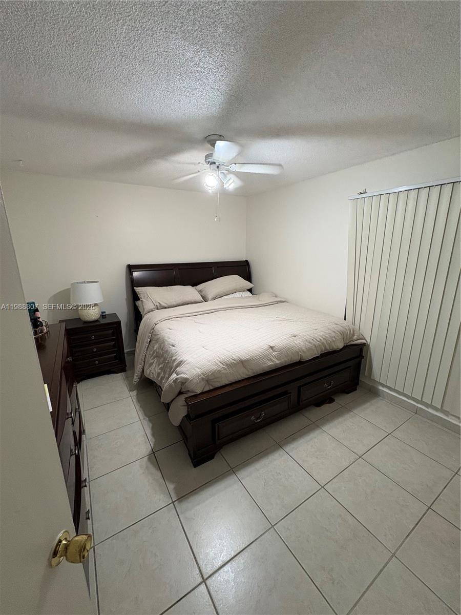 1950 W 56th St #2309D, Hialeah FL 33012