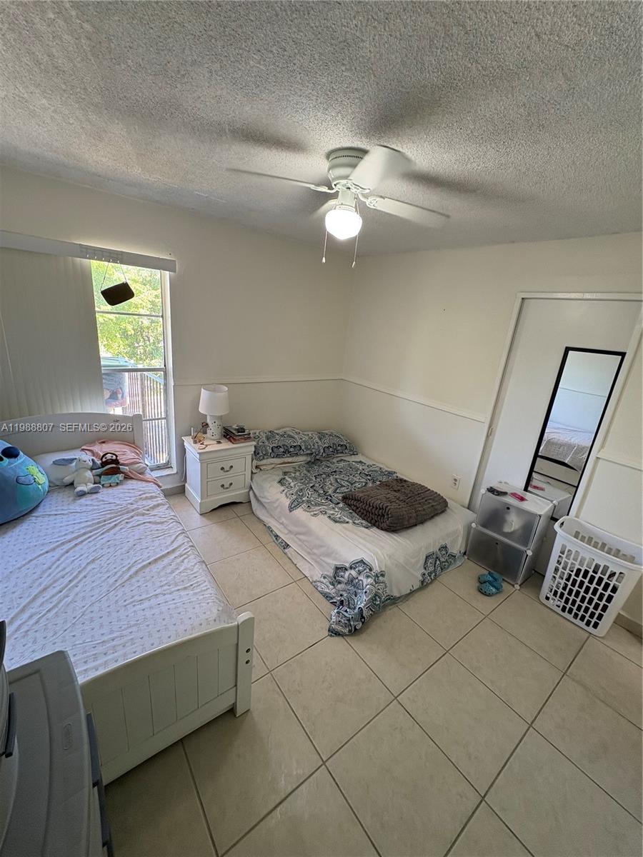1950 W 56th St #2309D, Hialeah FL 33012