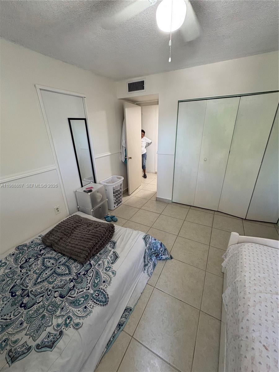 1950 W 56th St #2309D, Hialeah FL 33012