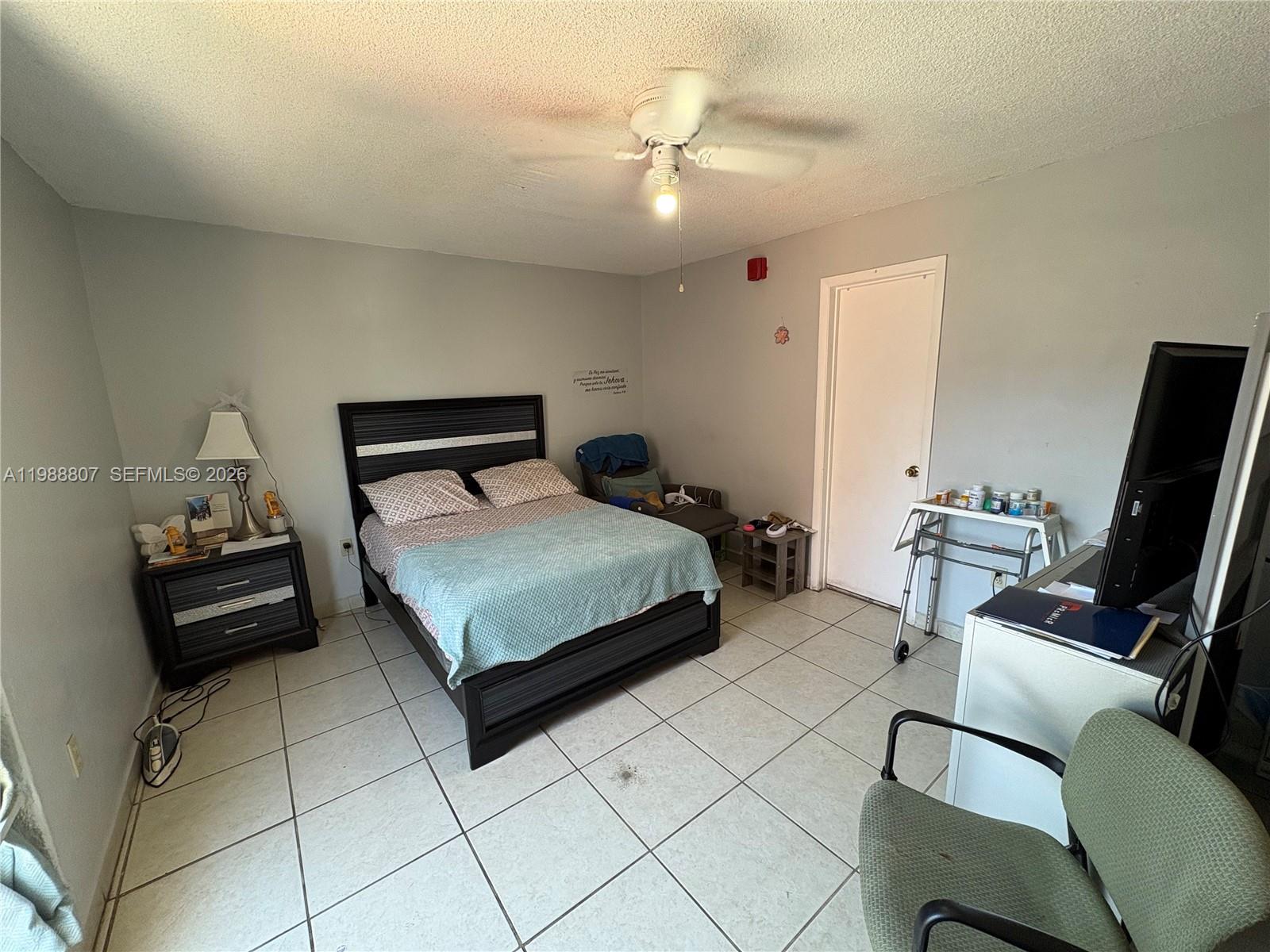 1950 W 56th St #2309D, Hialeah FL 33012