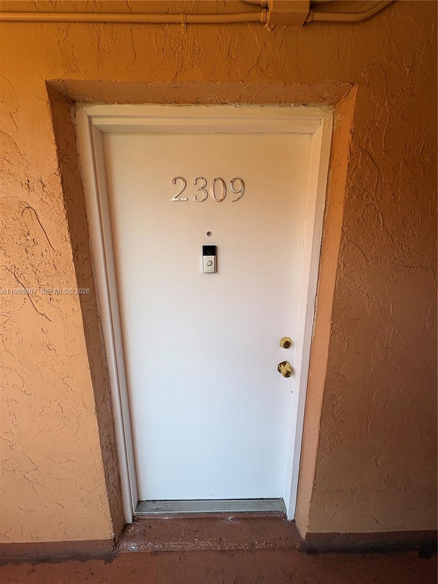 1950 W 56th St #2309D, Hialeah FL 33012
