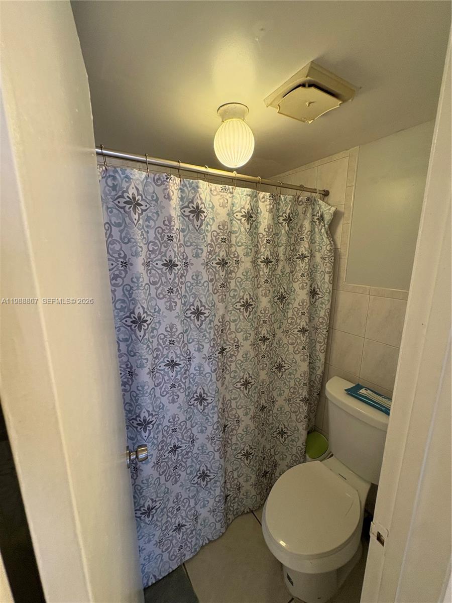 1950 W 56th St #2309D, Hialeah FL 33012