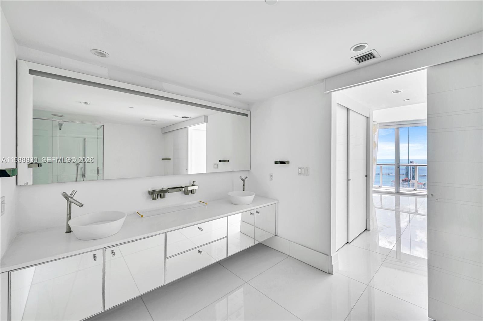 495 Brickell Ave #5601, Miami FL 33131