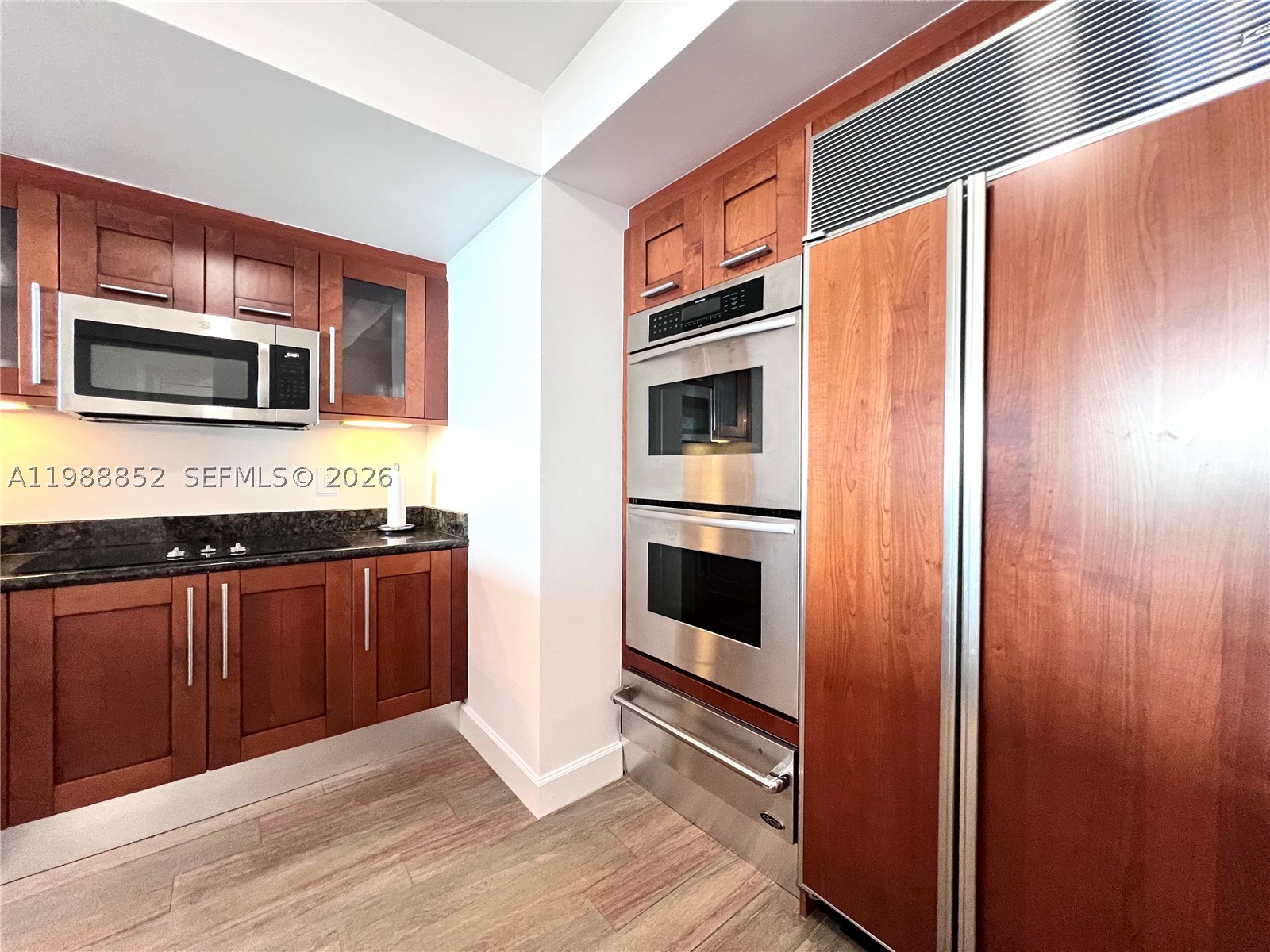 3301 NE 183rd St #905, Aventura FL 33160