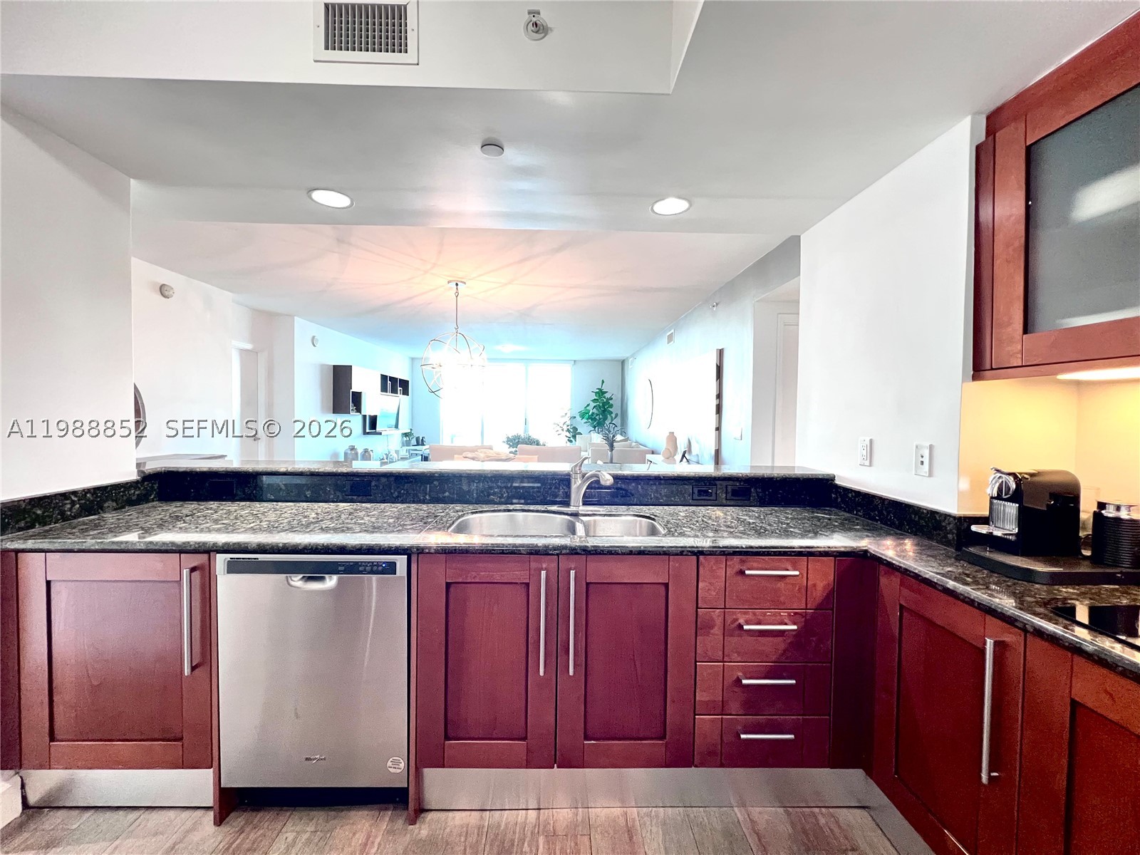 3301 NE 183rd St #905, Aventura FL 33160