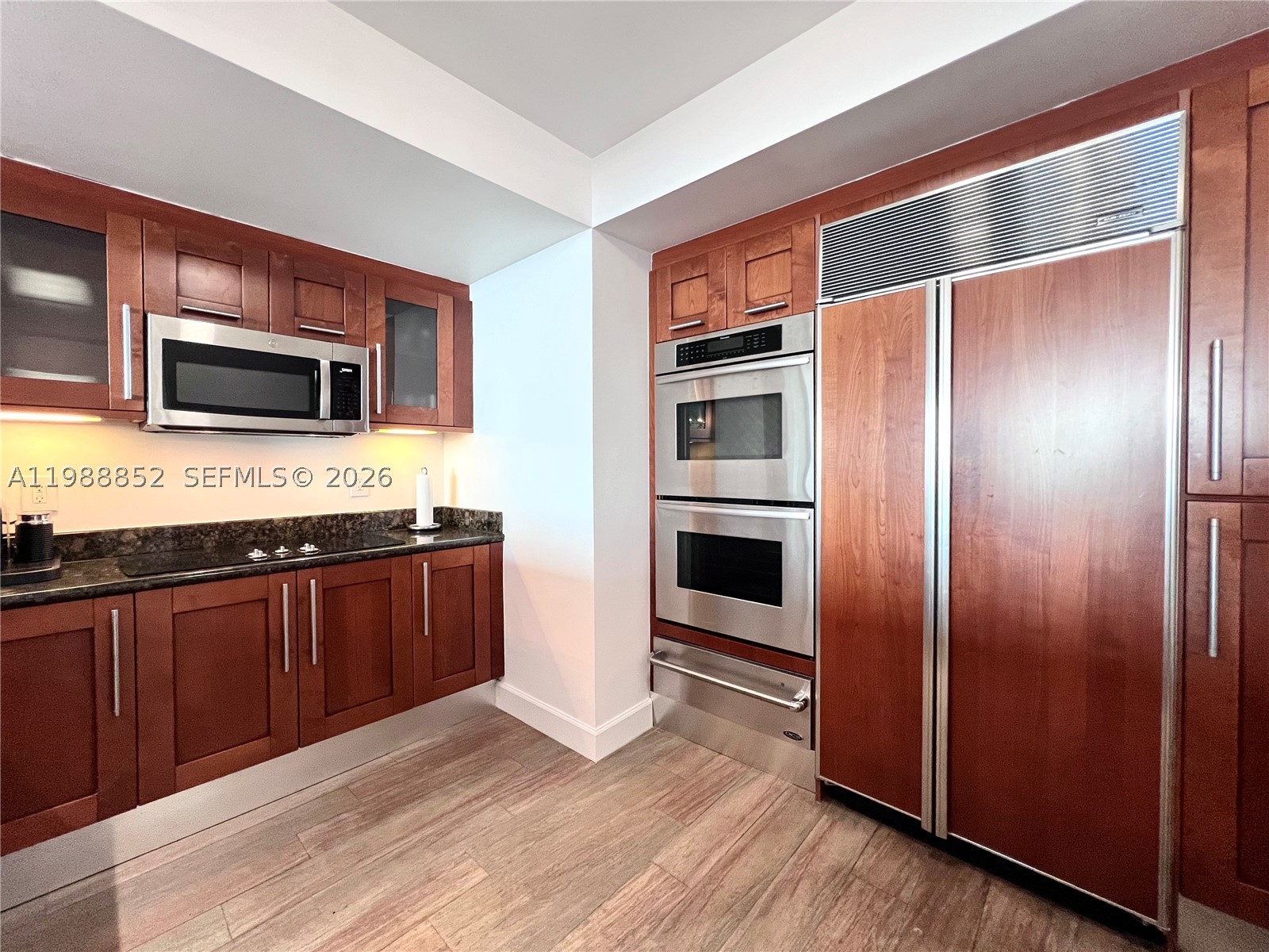 3301 NE 183rd St #905, Aventura FL 33160