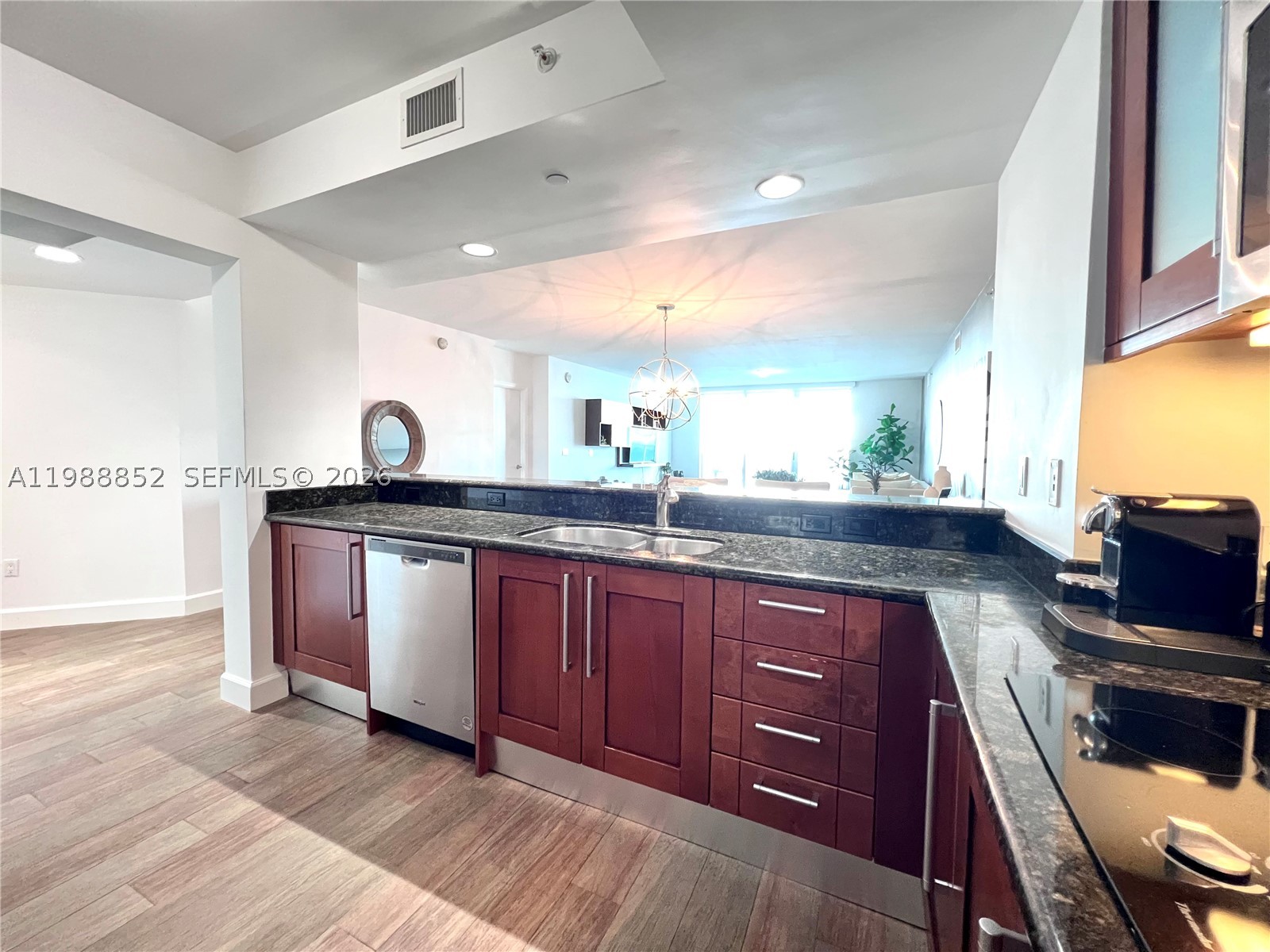 3301 NE 183rd St #905, Aventura FL 33160
