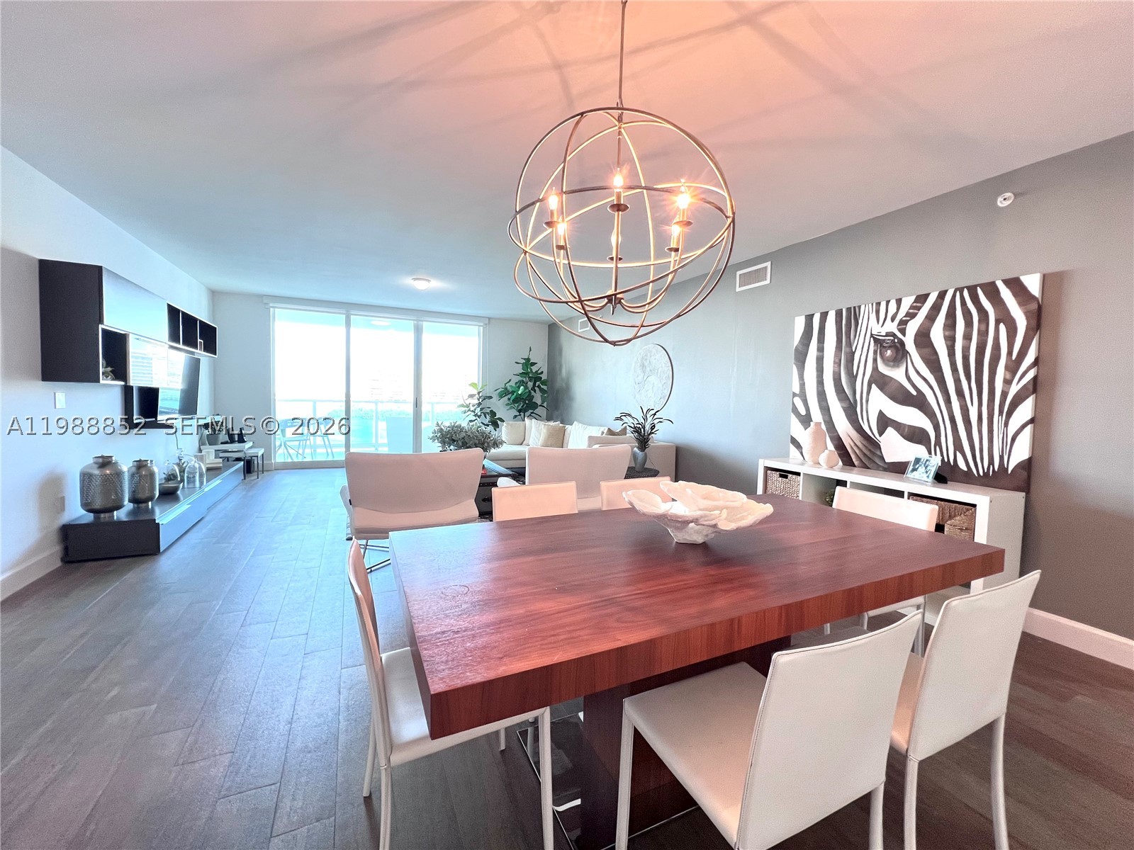 3301 NE 183rd St #905, Aventura FL 33160