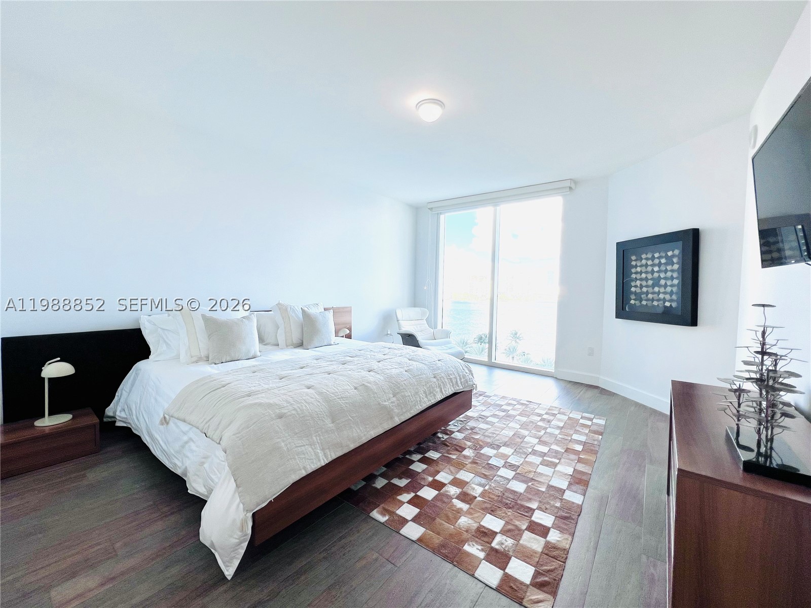 3301 NE 183rd St #905, Aventura FL 33160