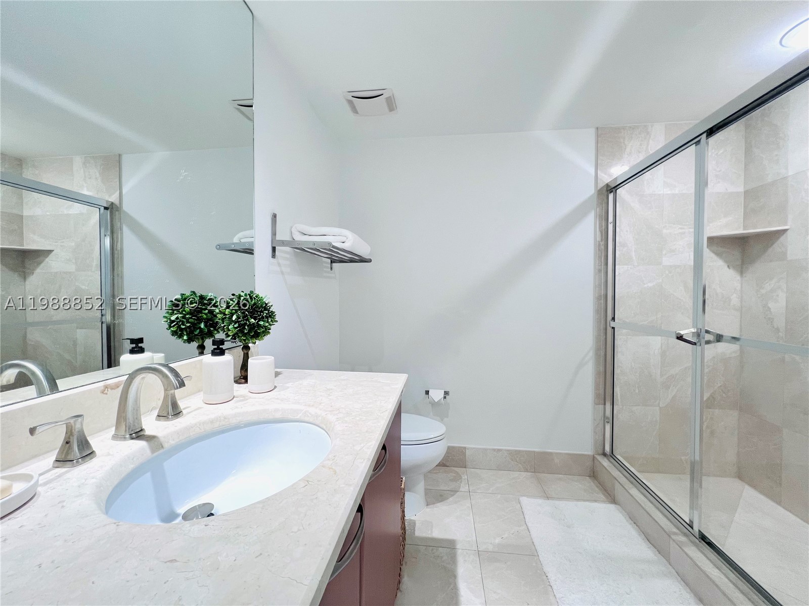 3301 NE 183rd St #905, Aventura FL 33160