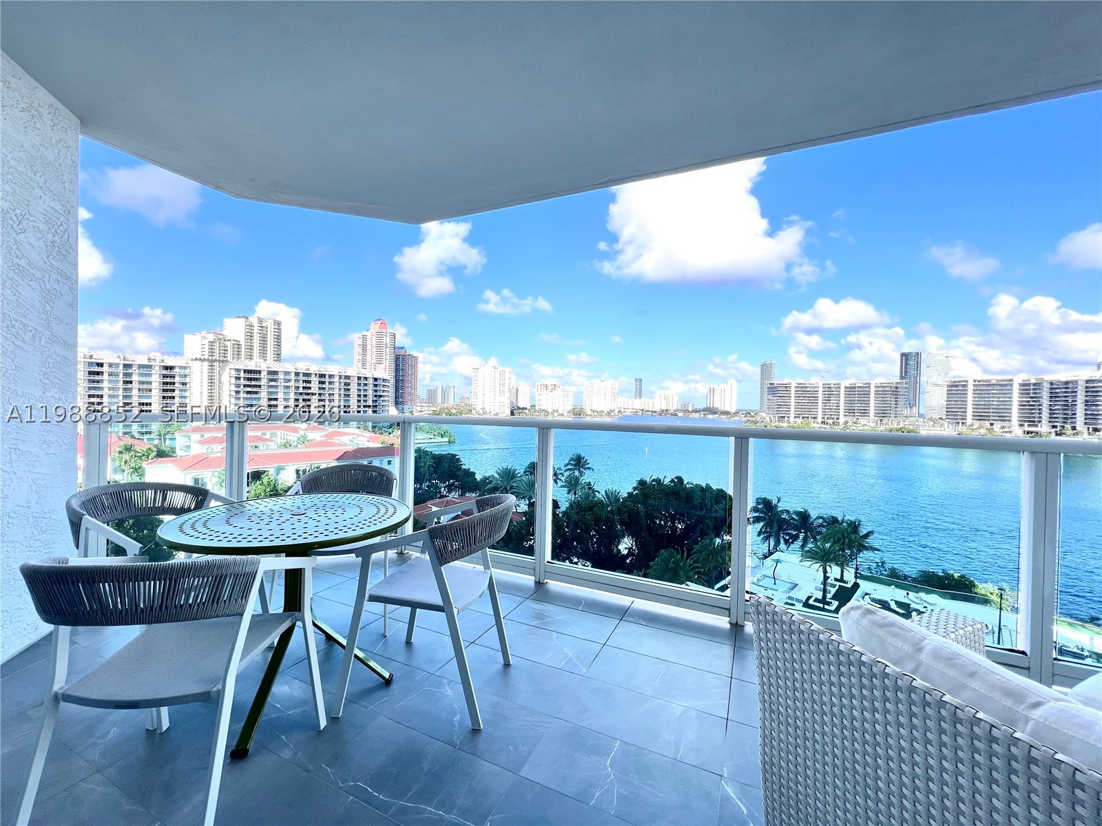 3301 NE 183rd St #905, Aventura FL 33160