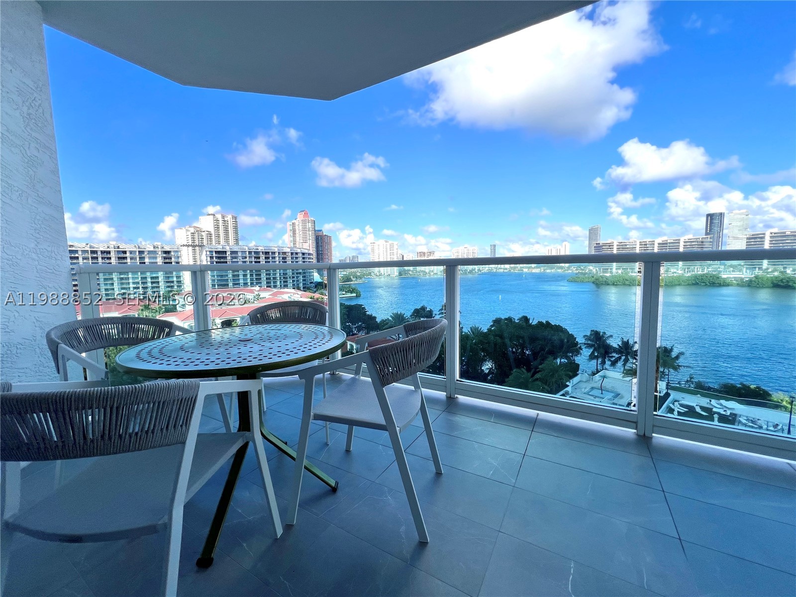 3301 NE 183rd St #905, Aventura FL 33160