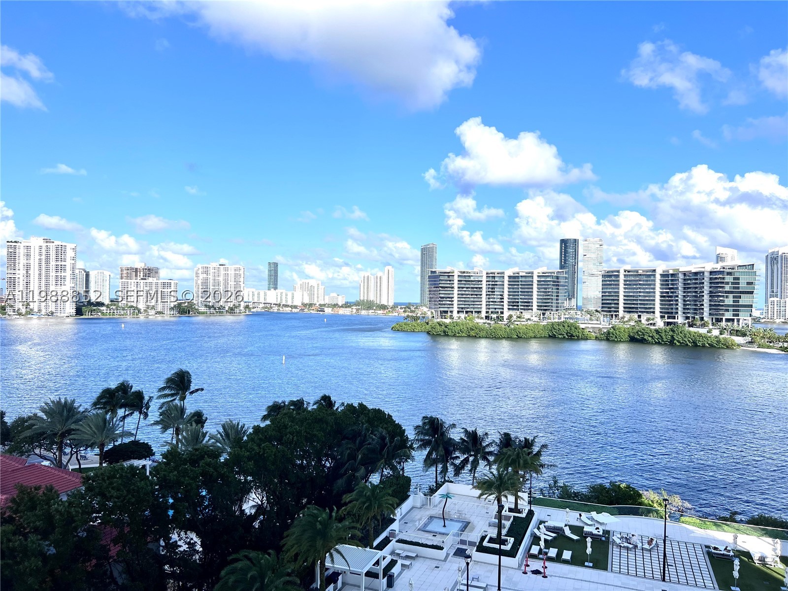 3301 NE 183rd St #905, Aventura FL 33160