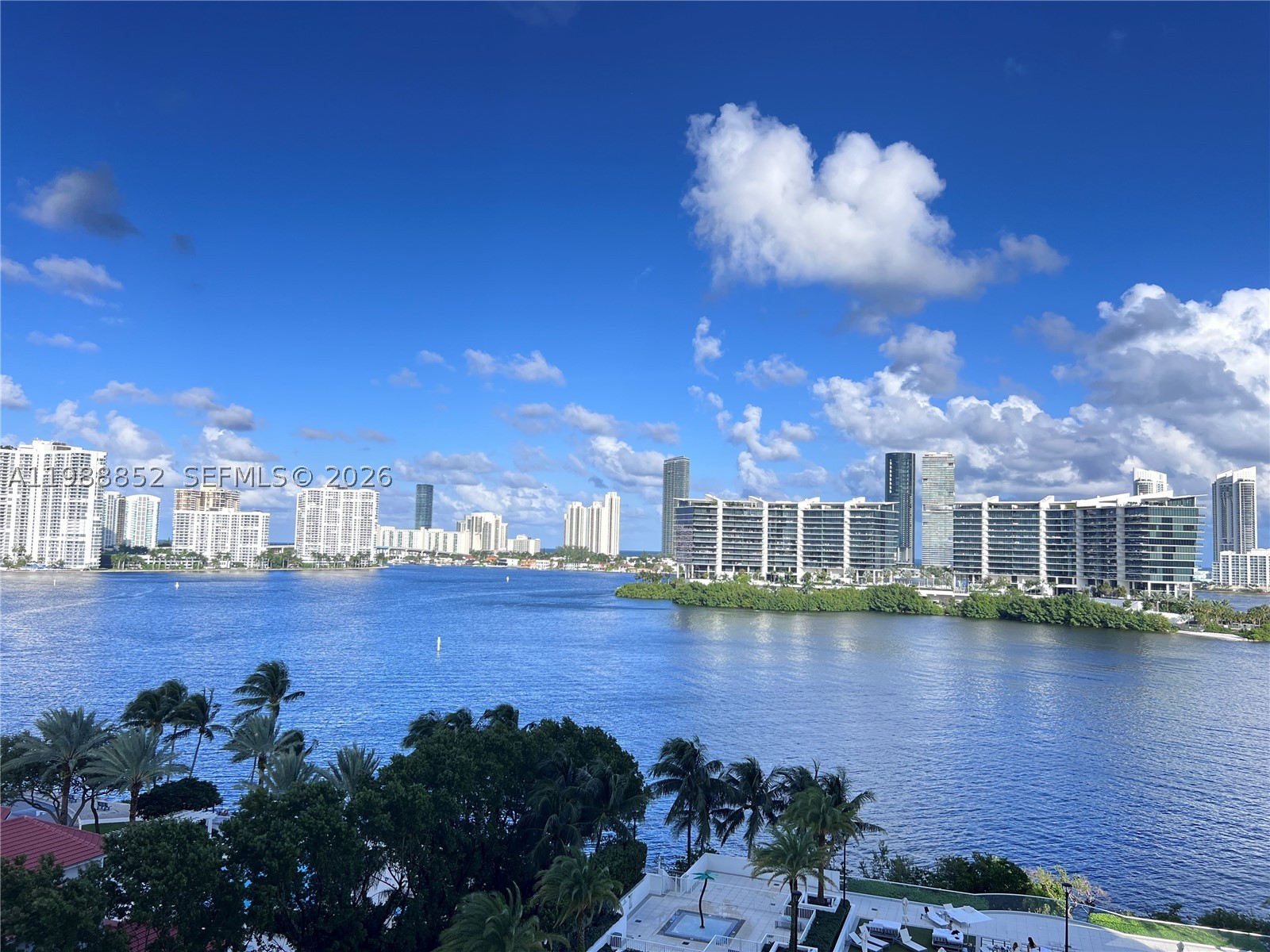 3301 NE 183rd St #905, Aventura FL 33160