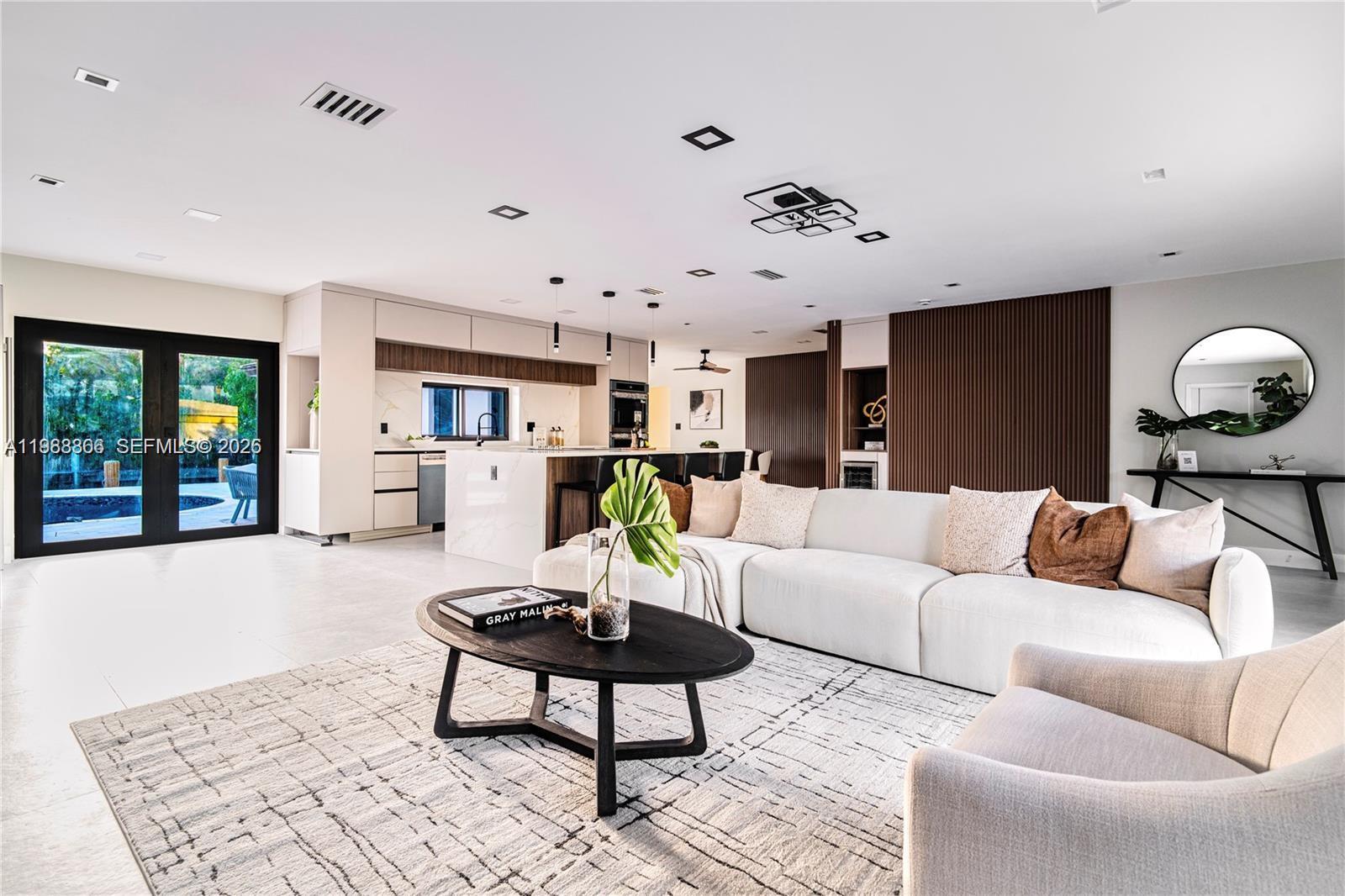 5561 NE 28th Ave, Fort Lauderdale FL 33308