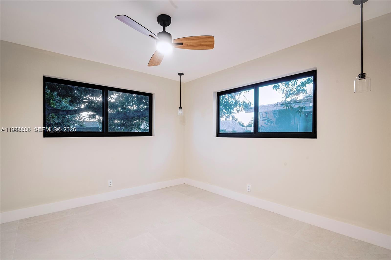 5561 NE 28th Ave, Fort Lauderdale FL 33308