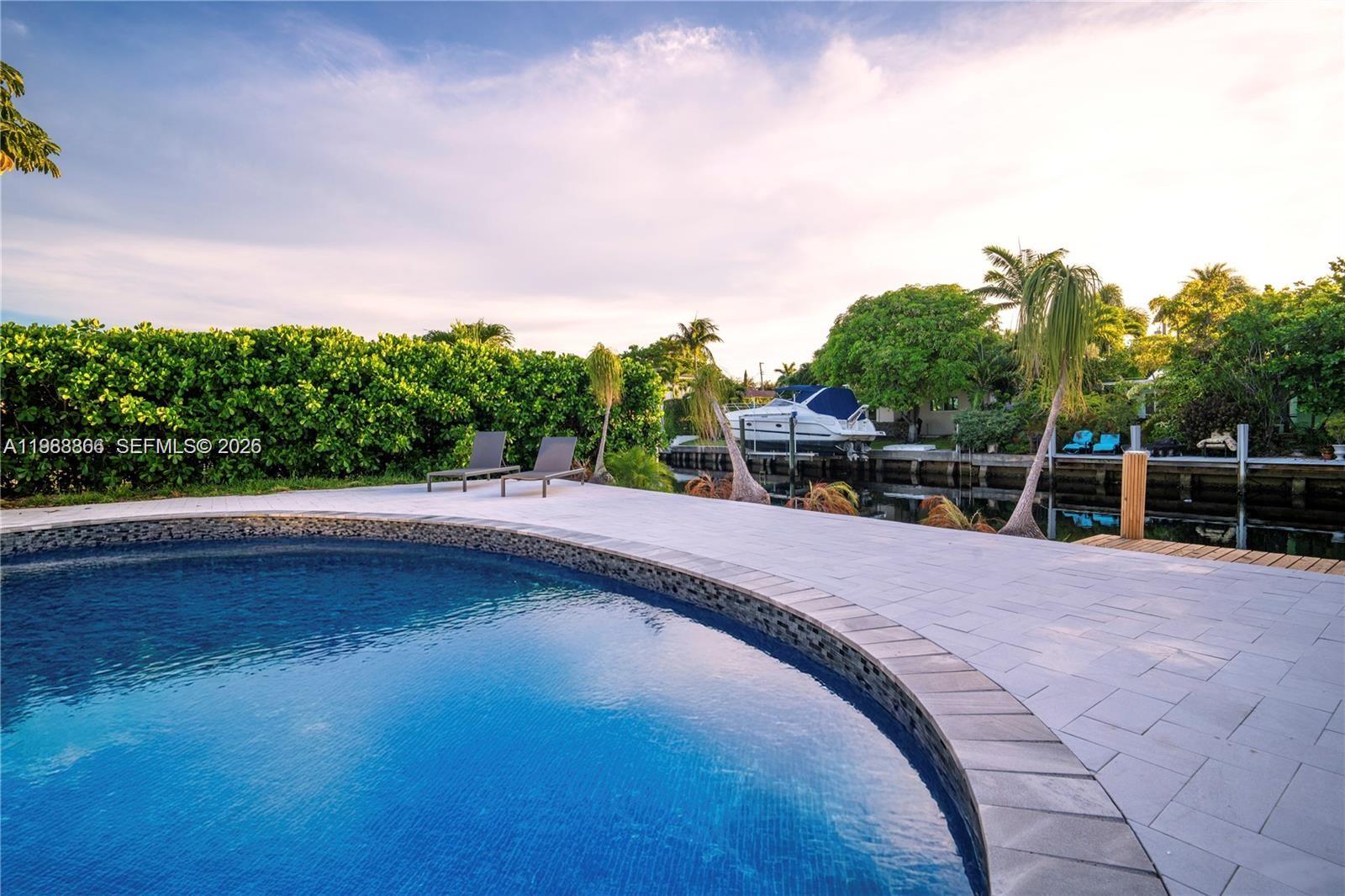 5561 NE 28th Ave, Fort Lauderdale FL 33308